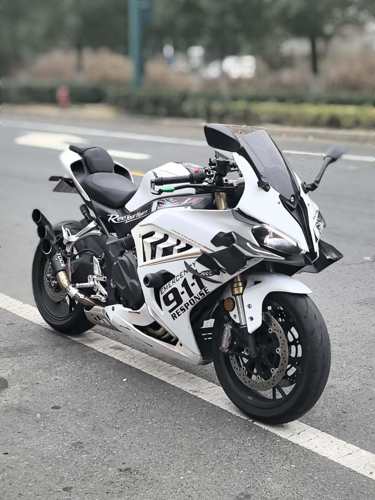 QJMOTOR 赛800