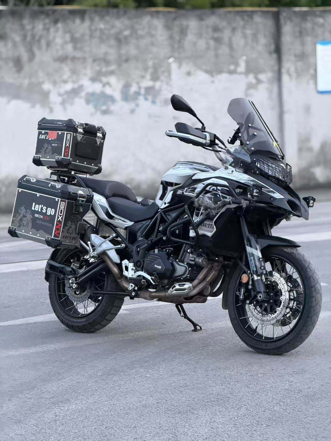 贝纳利 金鹏 TRK502