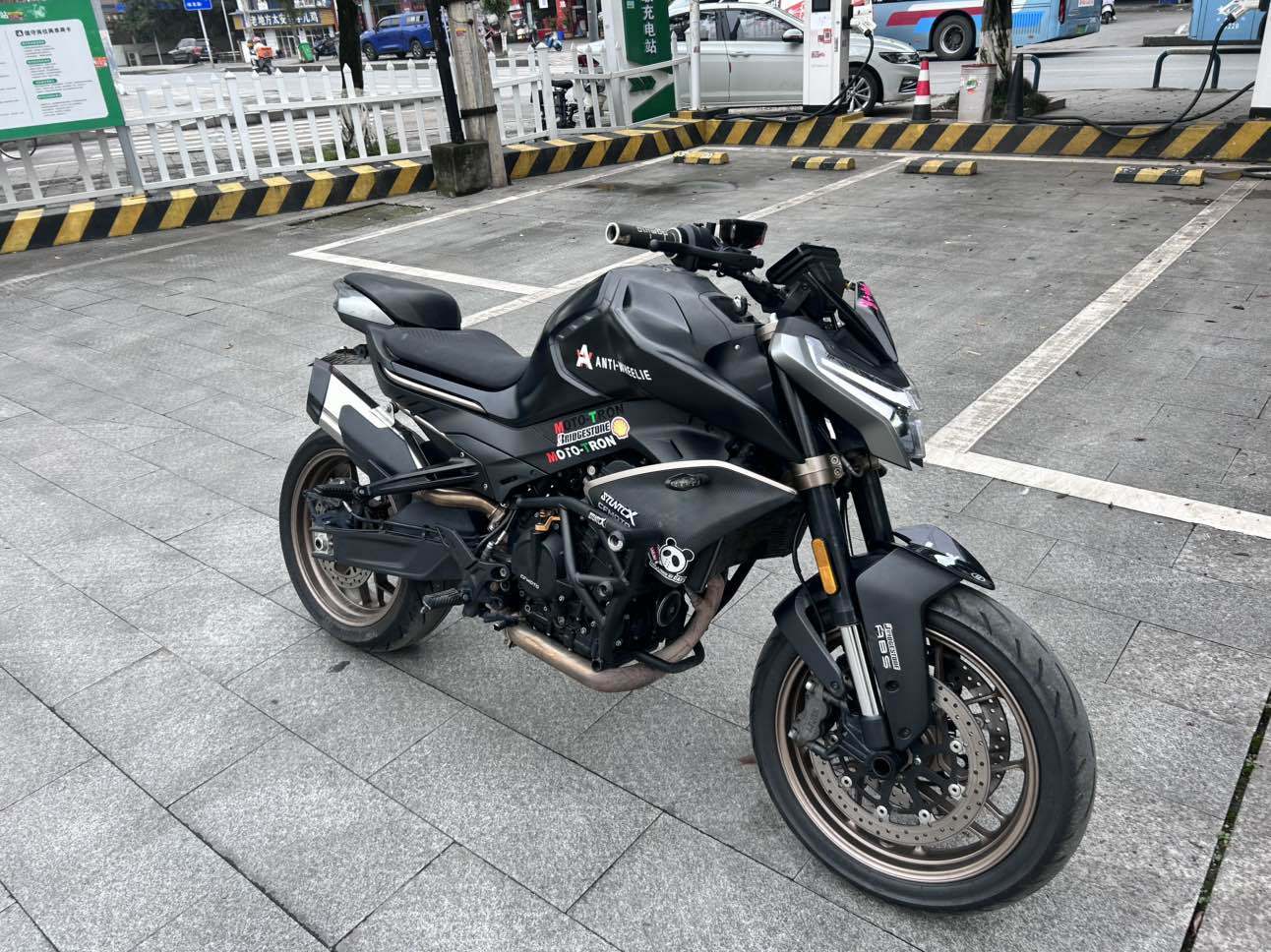 春风 800NK