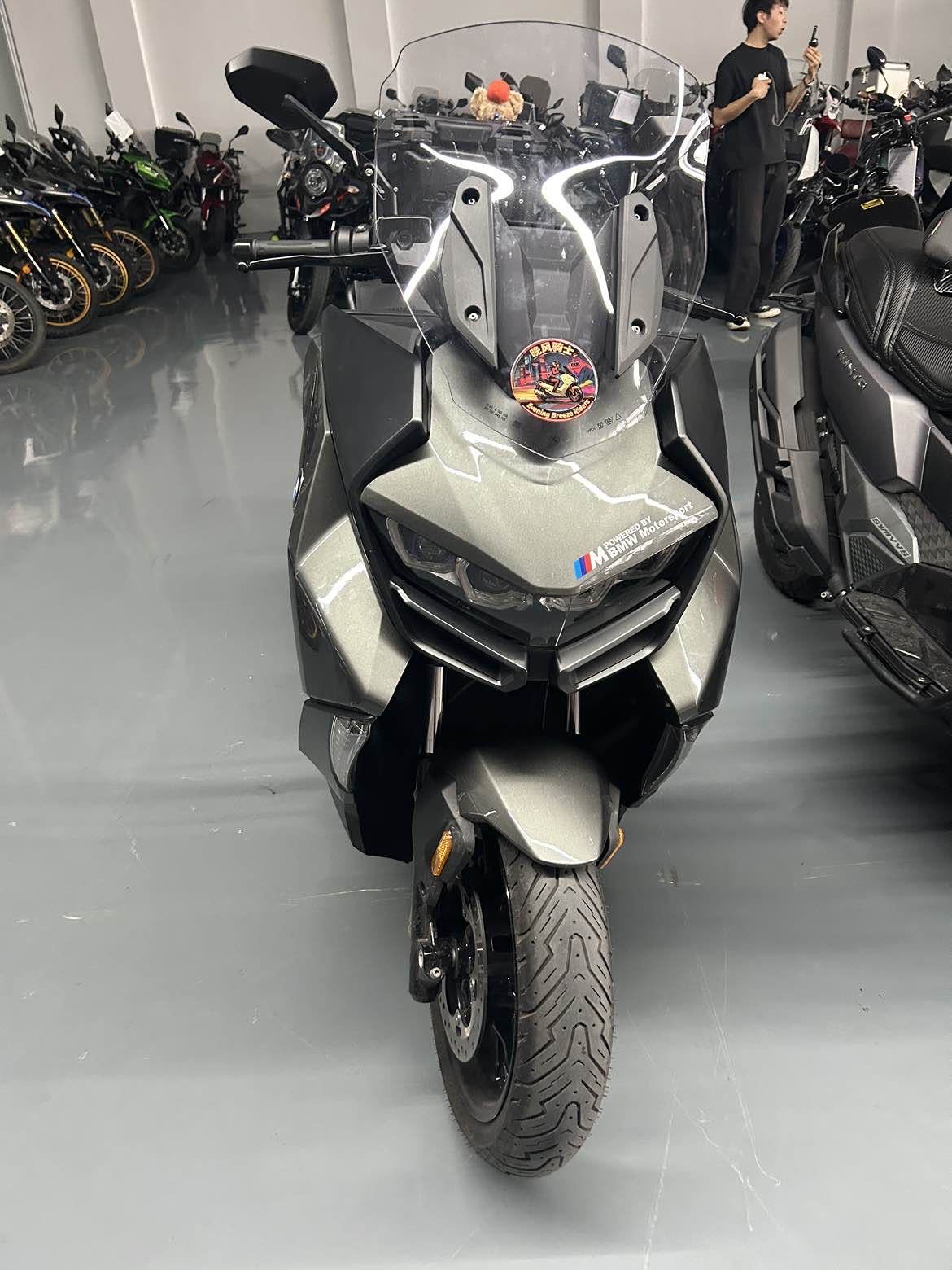 宝马 C 400