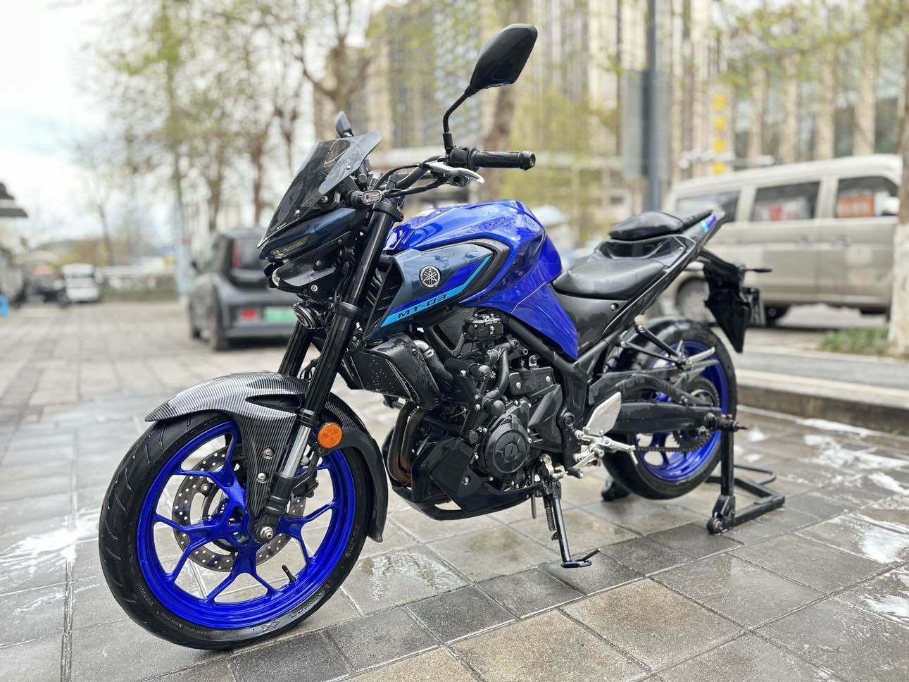 雅马哈 MT-03