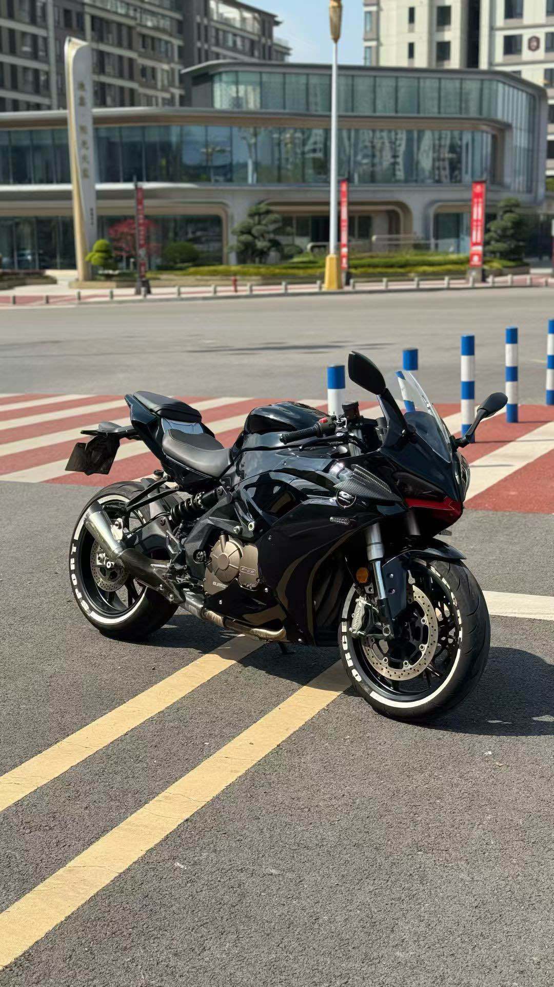 QJMOTOR 赛600