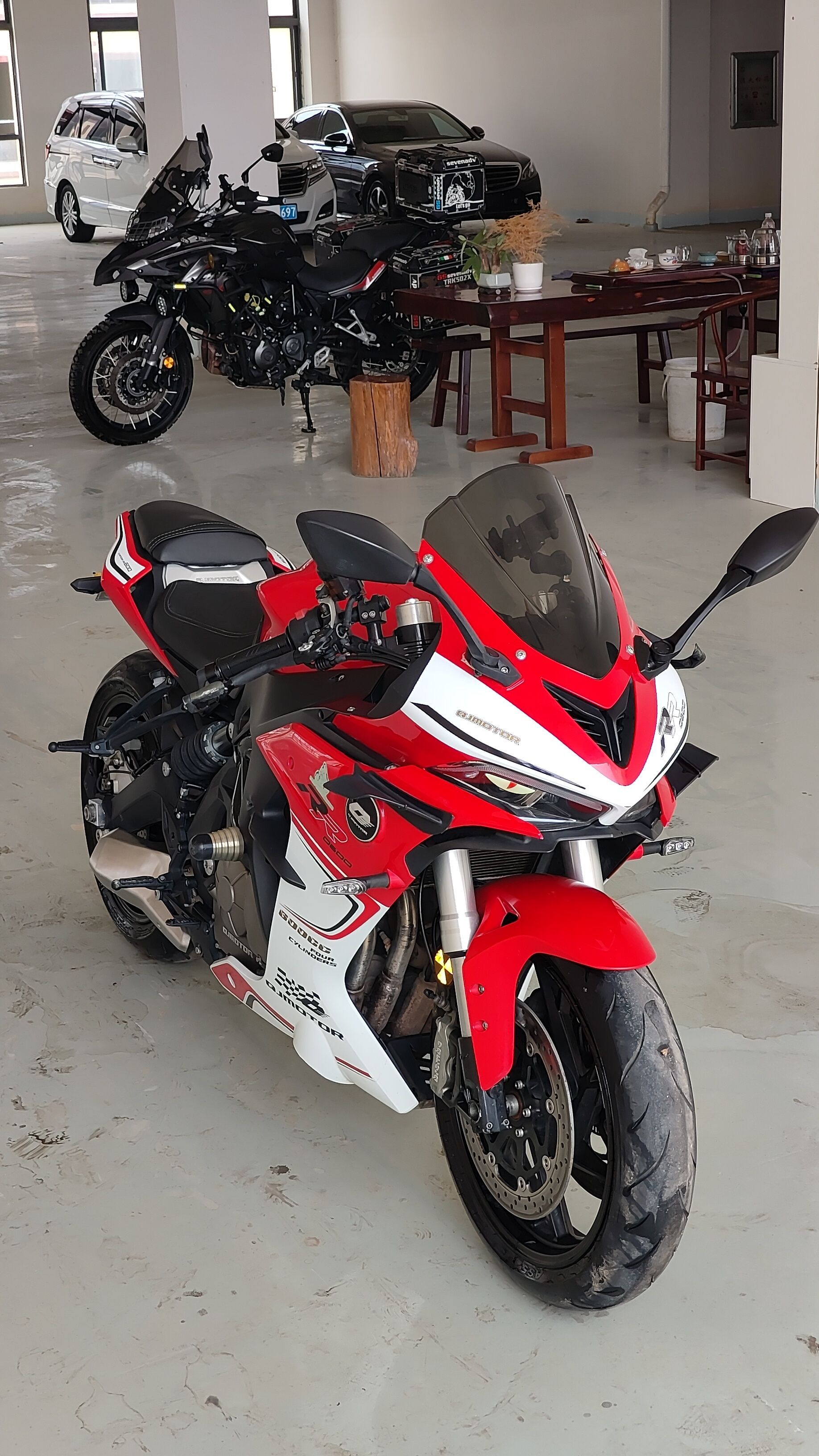 QJMOTOR 赛600