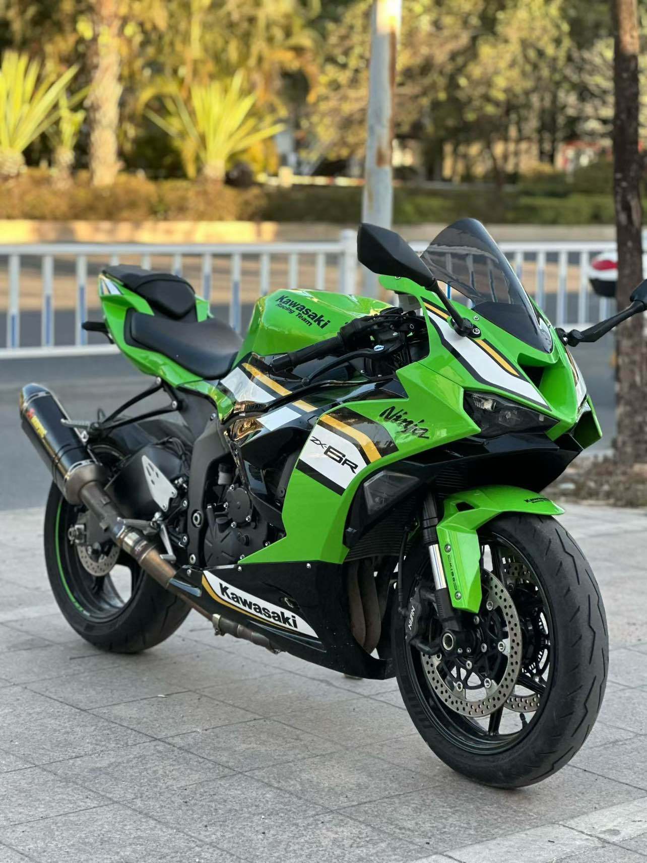 川崎 Ninja ZX-6R 