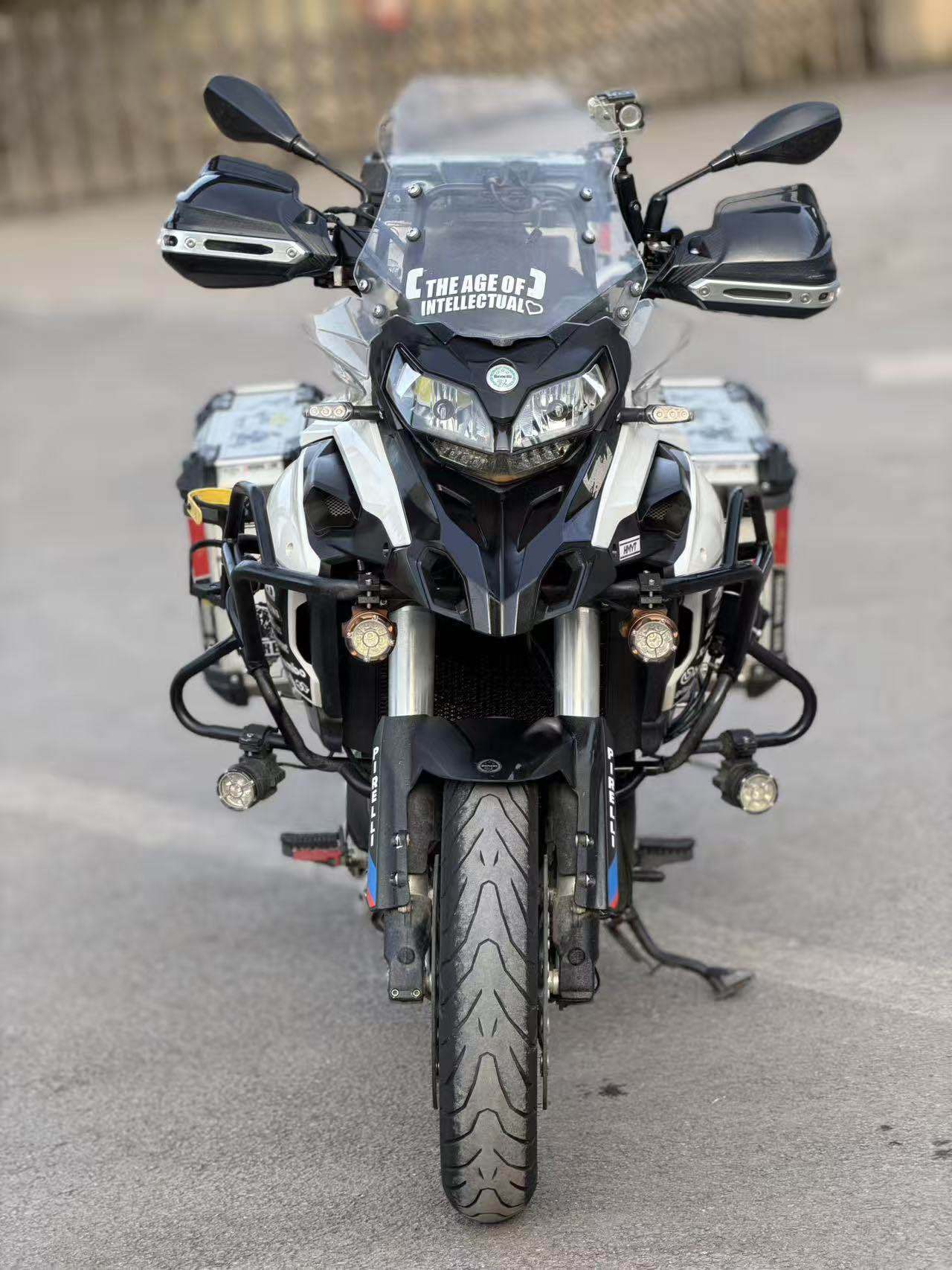 贝纳利 金鹏 TRK502