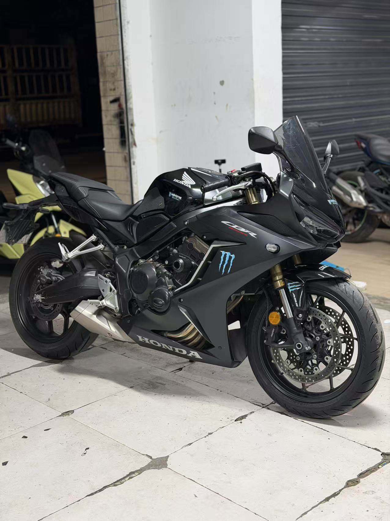 本田DREAMWING CBR650R