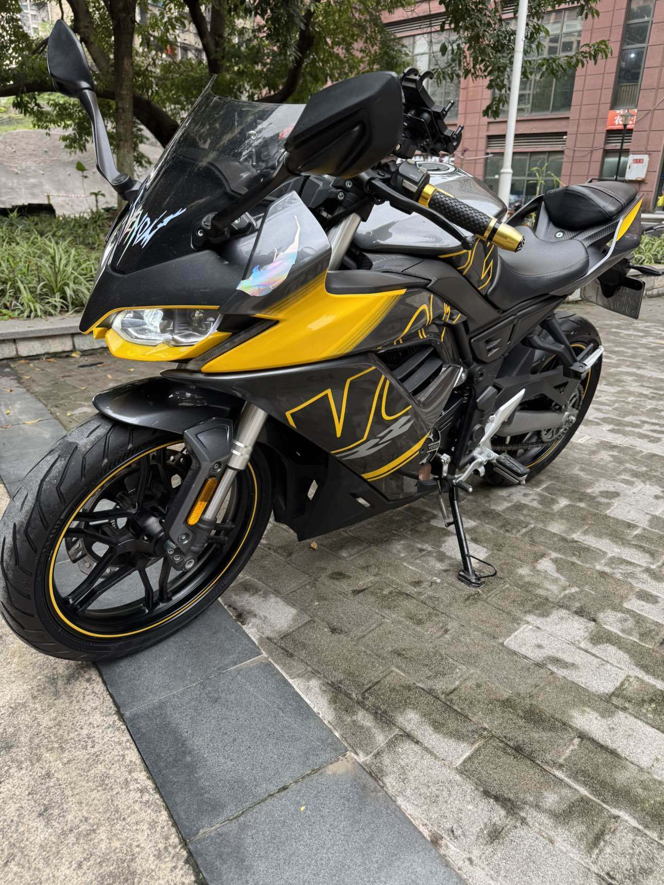 无极 250RR