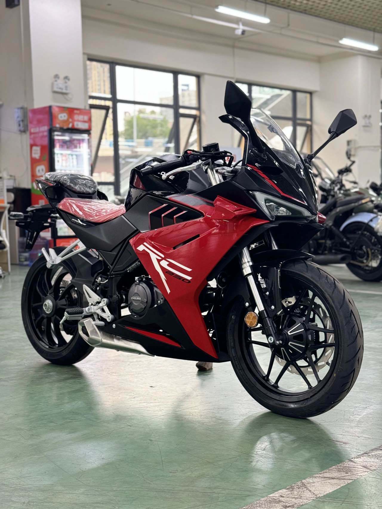 赛科龙 RC250
