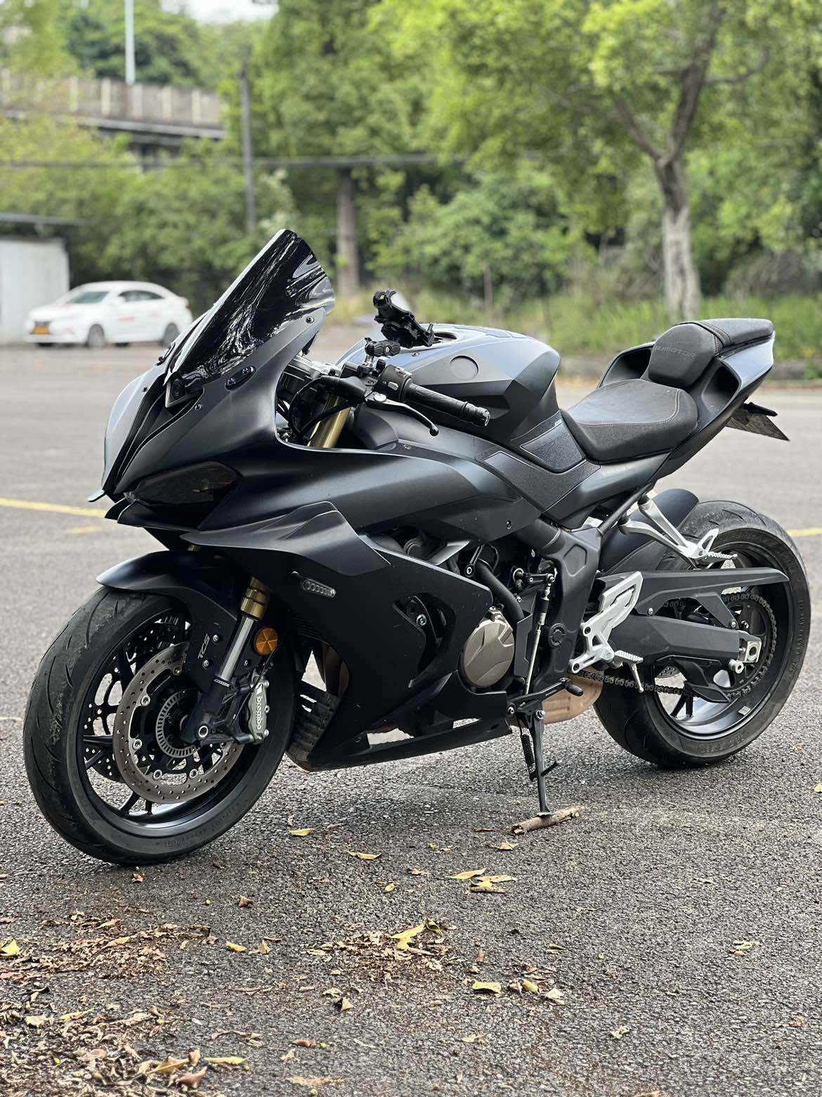 QJMOTOR 赛600