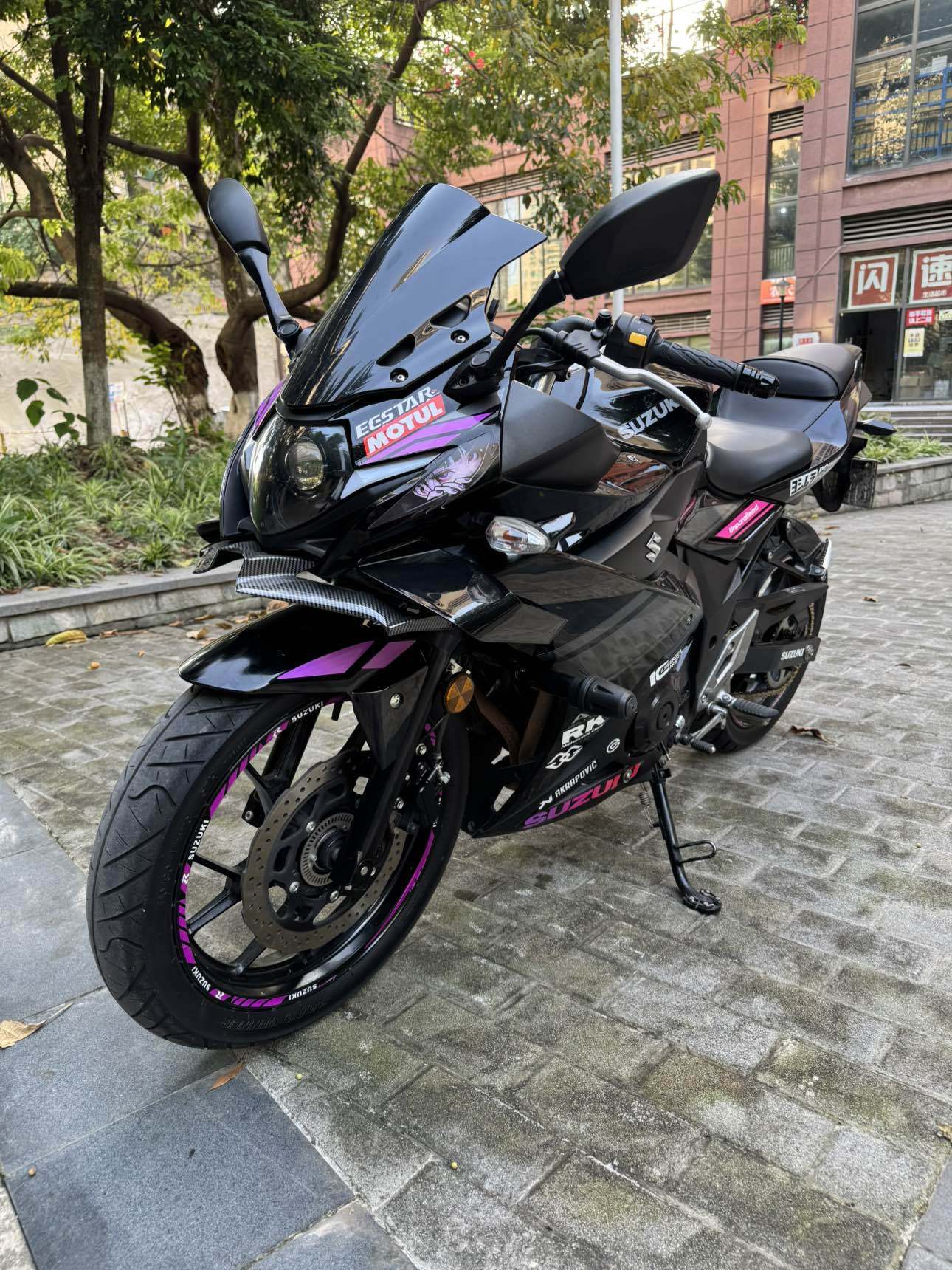 豪爵铃木 GSX250R