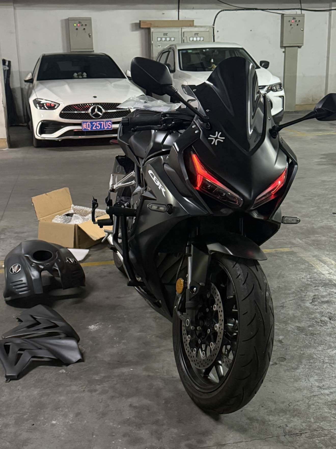 本田DREAMWING CBR650R