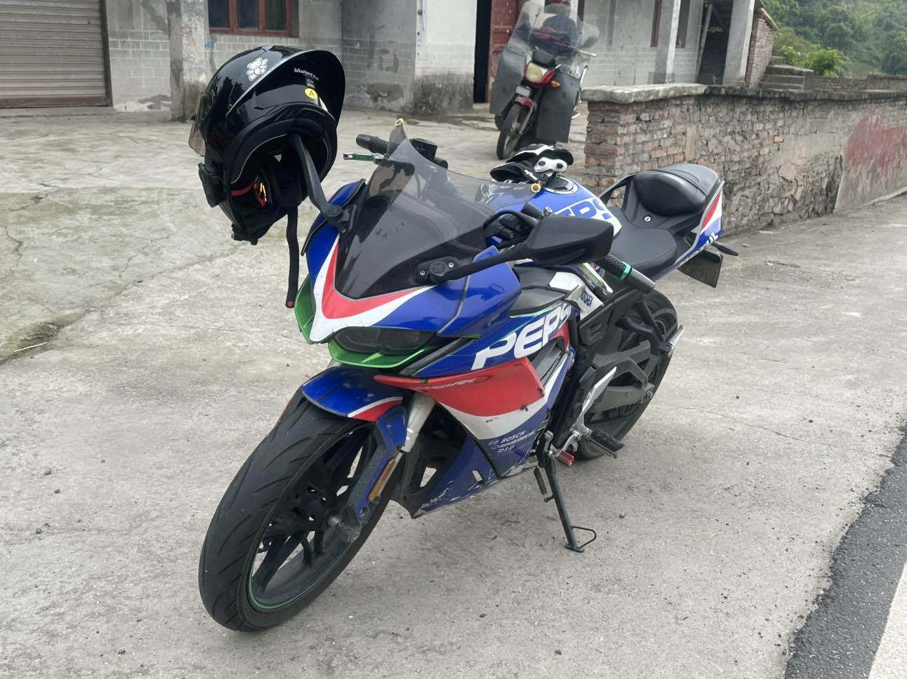 无极 250RR