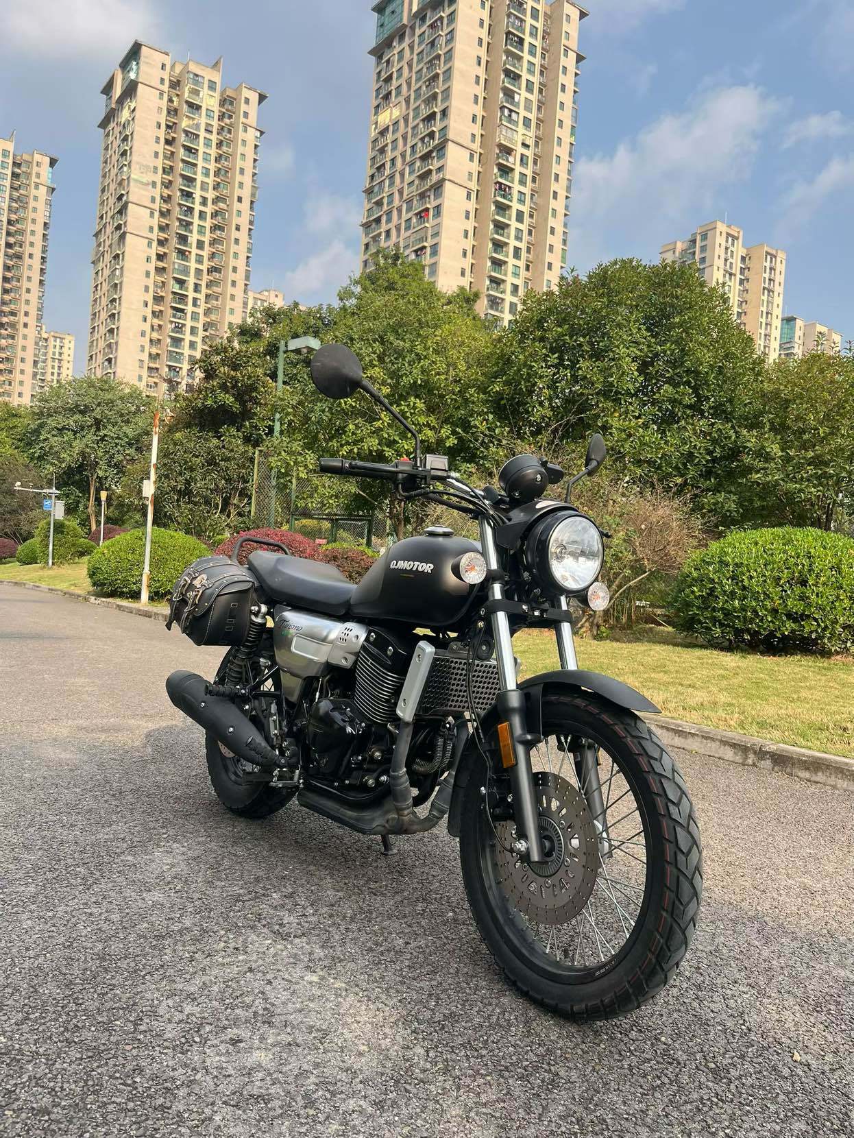 QJMOTOR 逸250