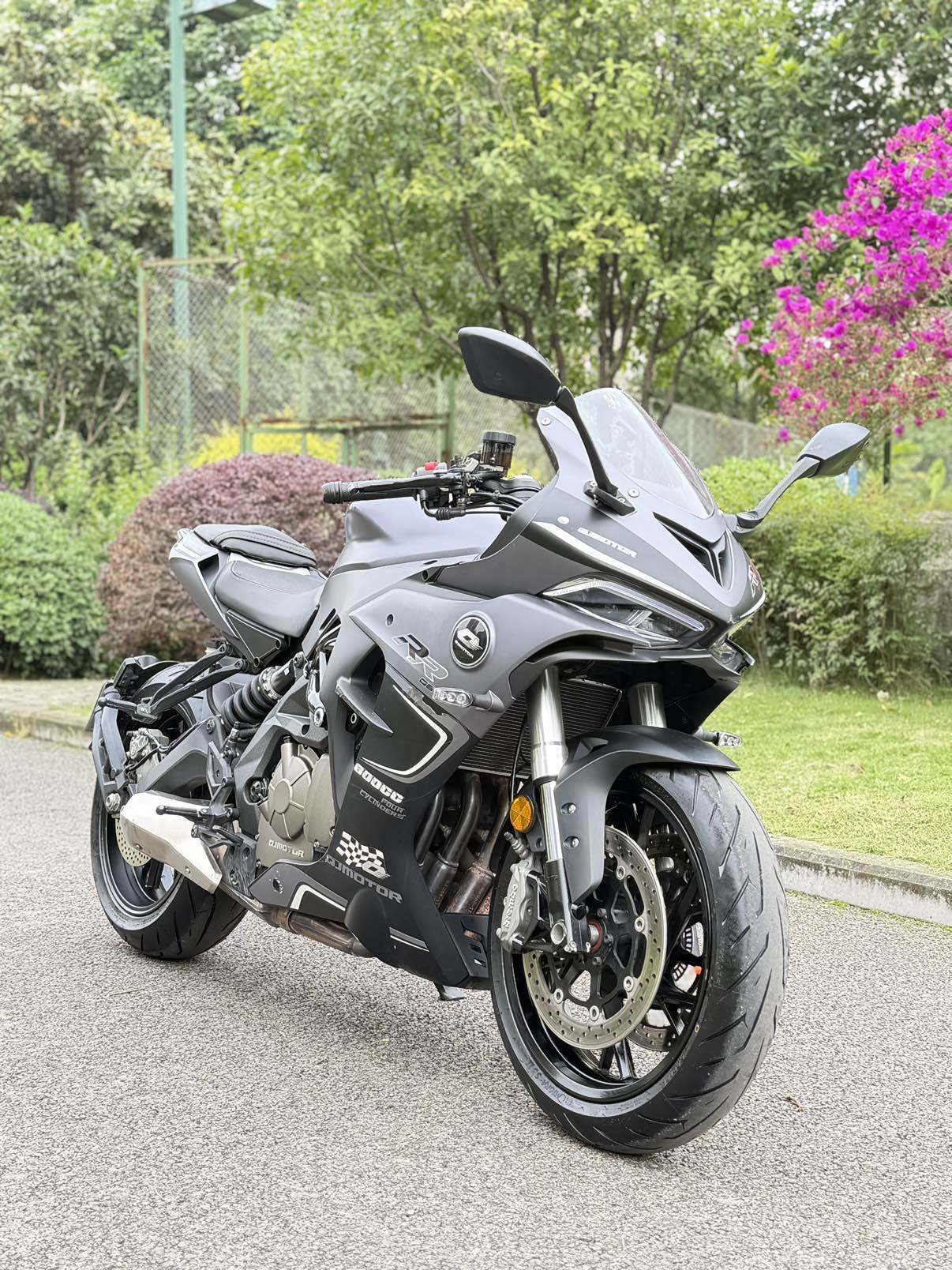 QJMOTOR 赛600