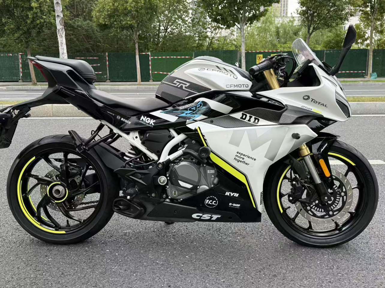 春风 250SR