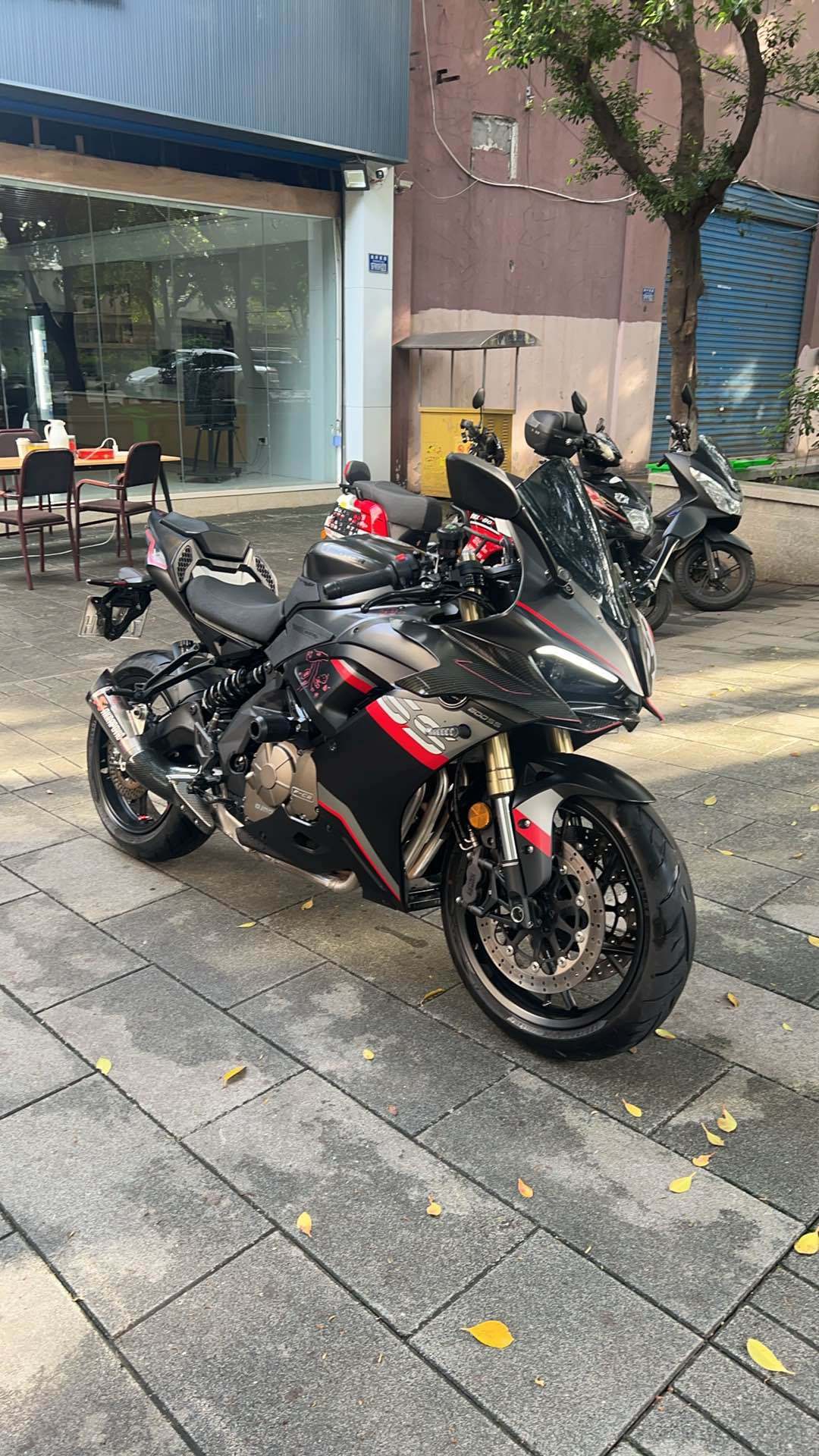 QJMOTOR 赛600