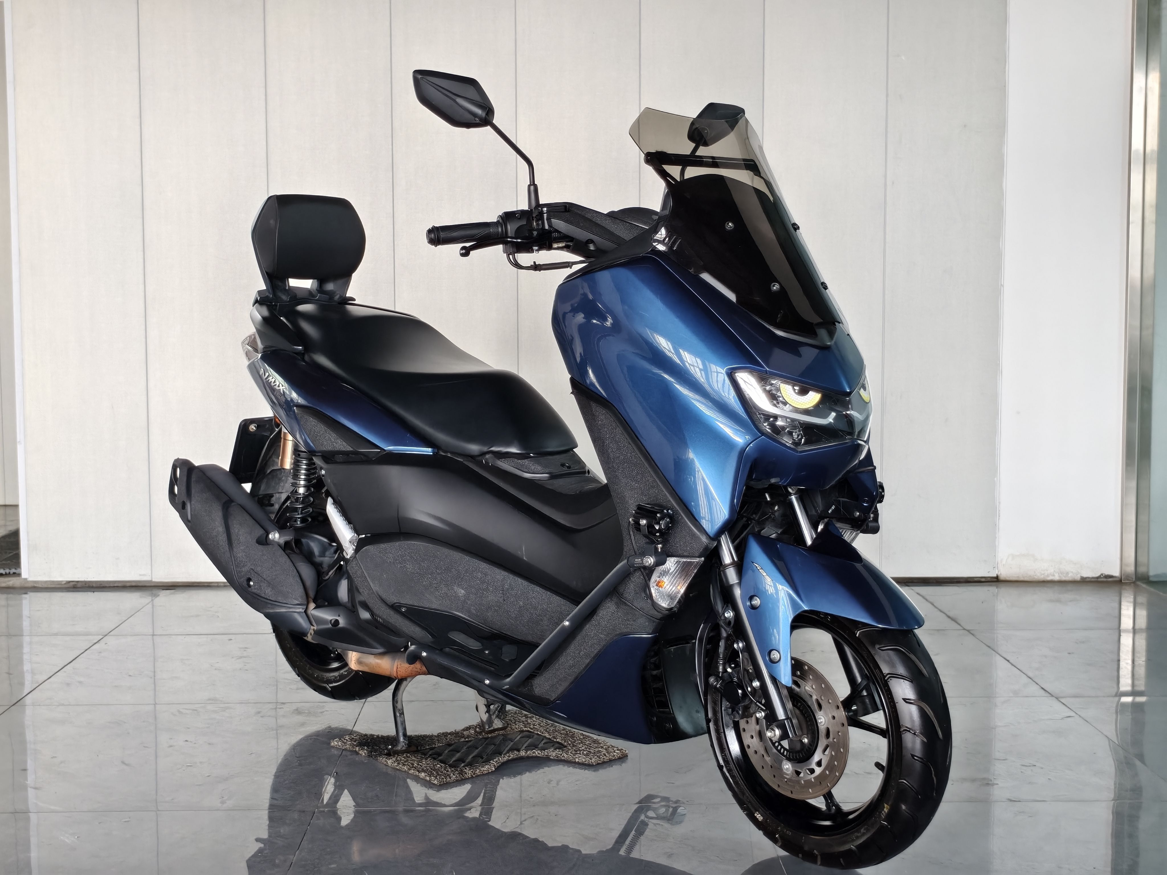 雅马哈 NMAX
