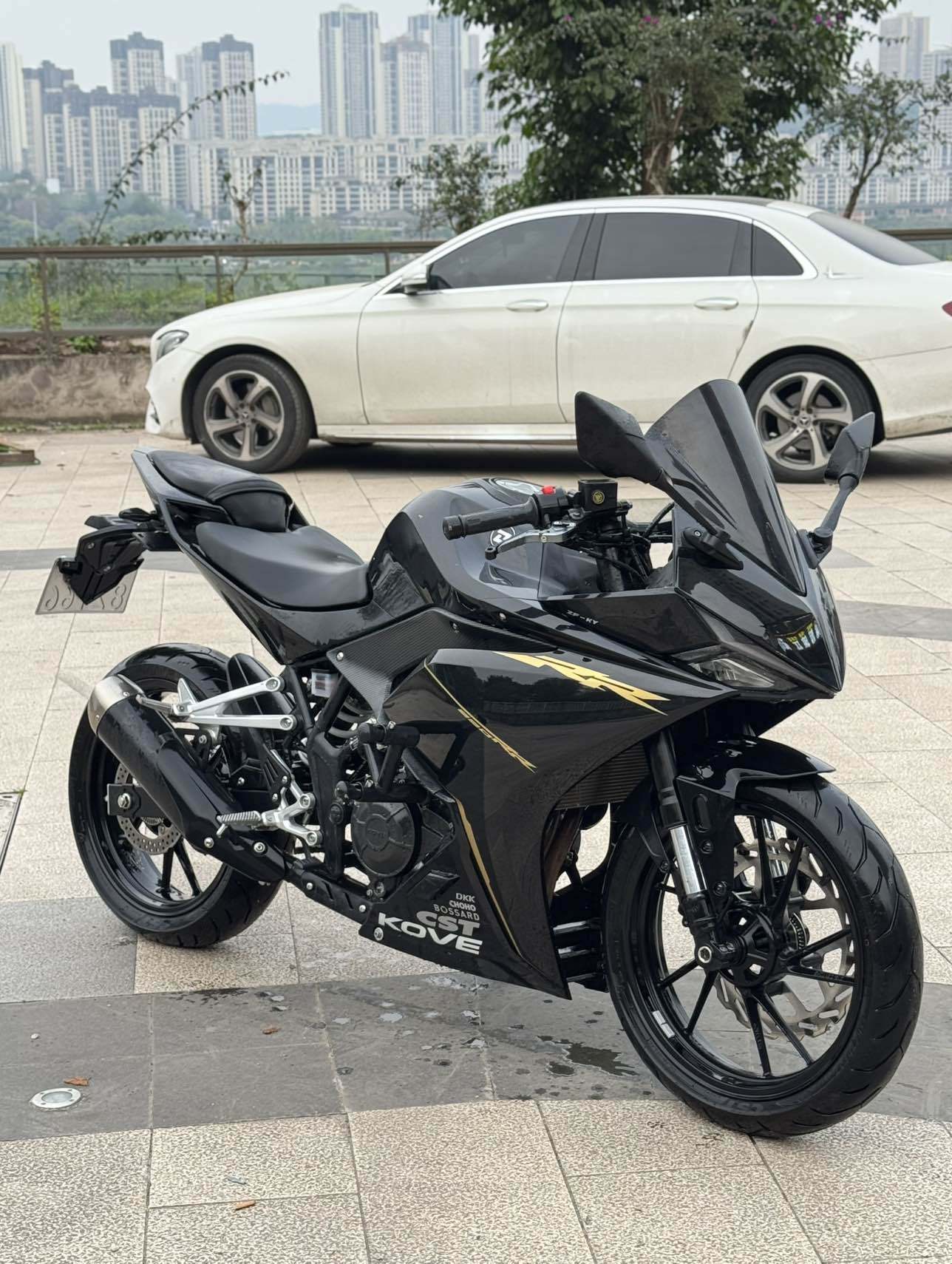 凯越 250RR 刺鸟
