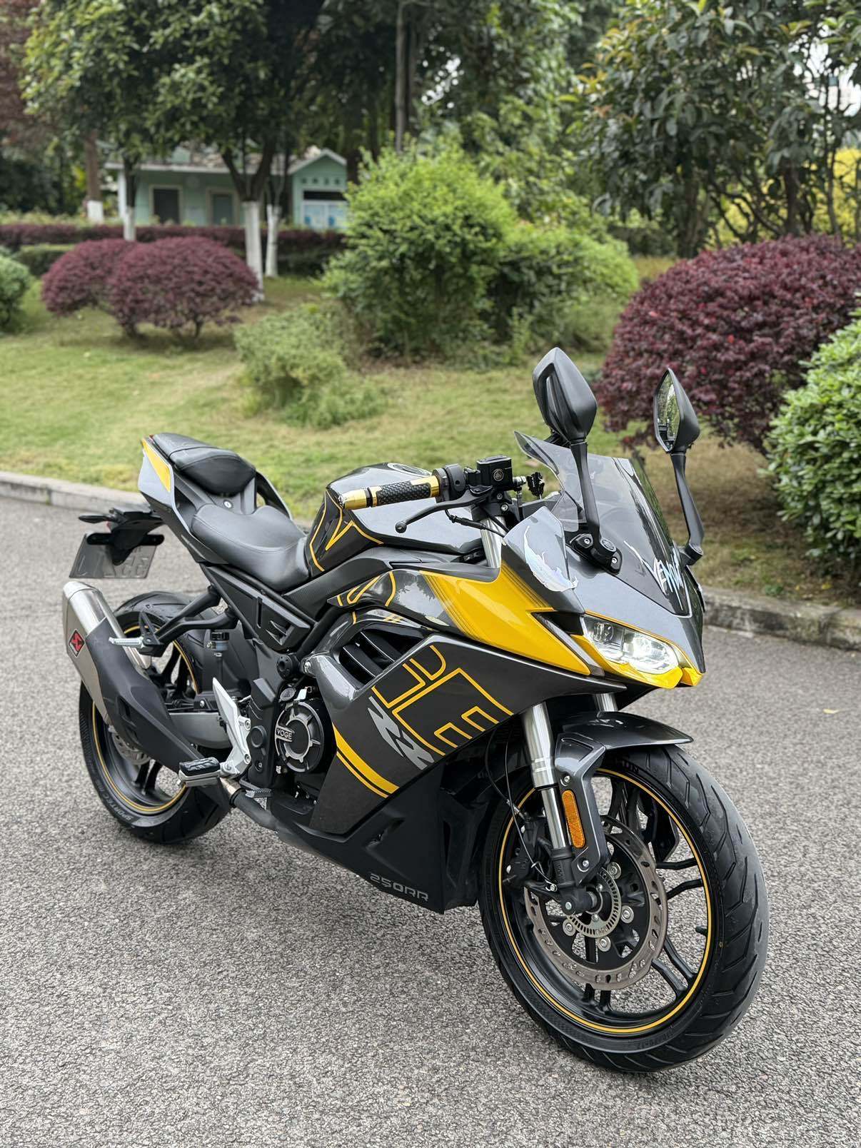无极 250RR