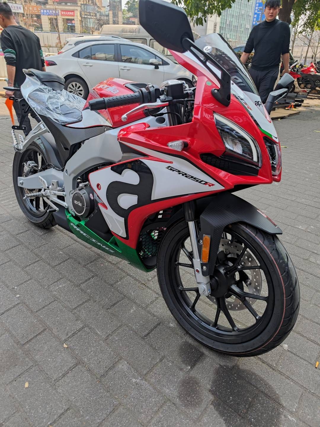 宗申阿普利亚 GPR250R