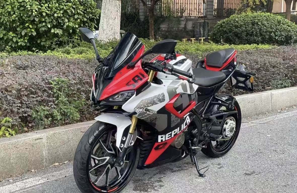 QJMOTOR 赛250