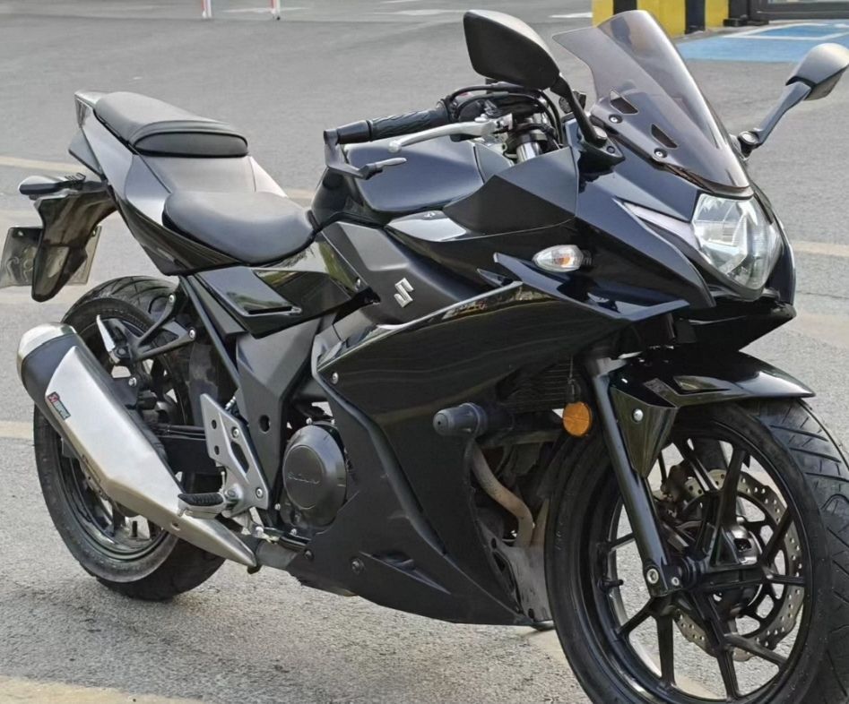 豪爵铃木 GSX250R