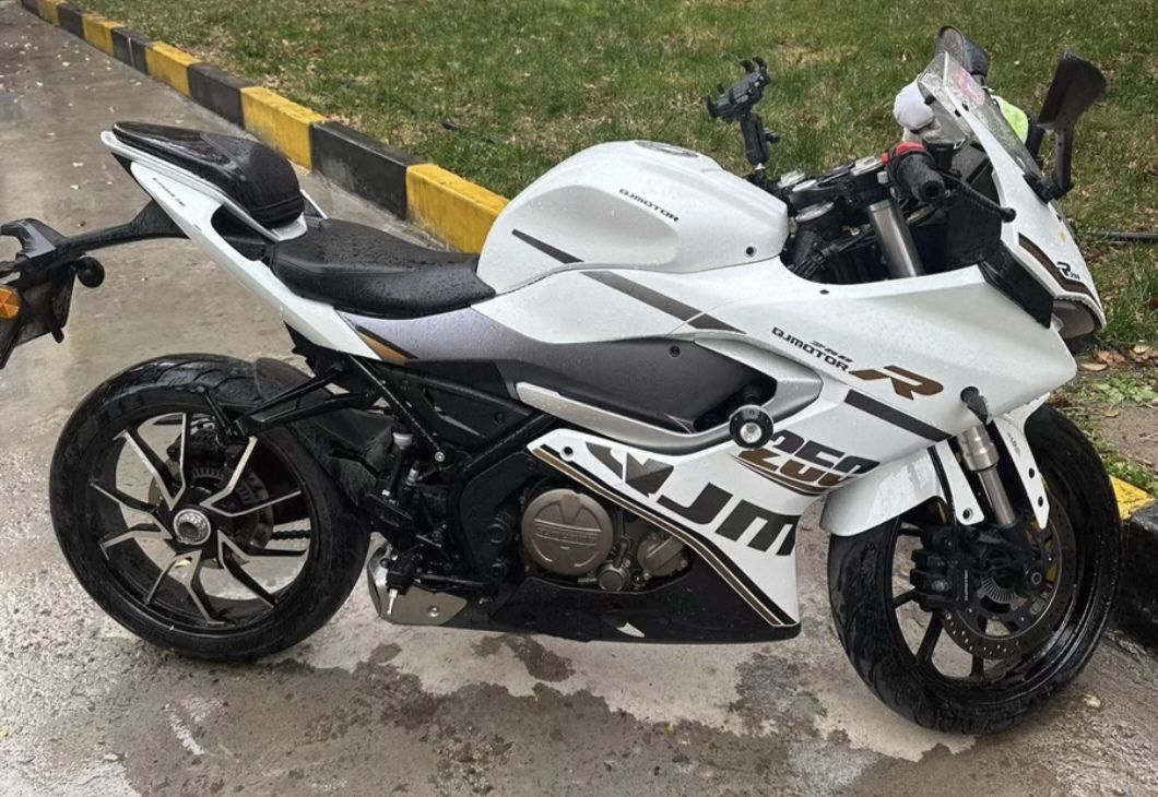 QJMOTOR 赛250