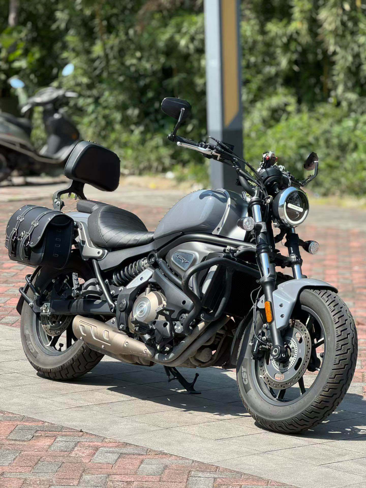 QJMOTOR 闪500S
