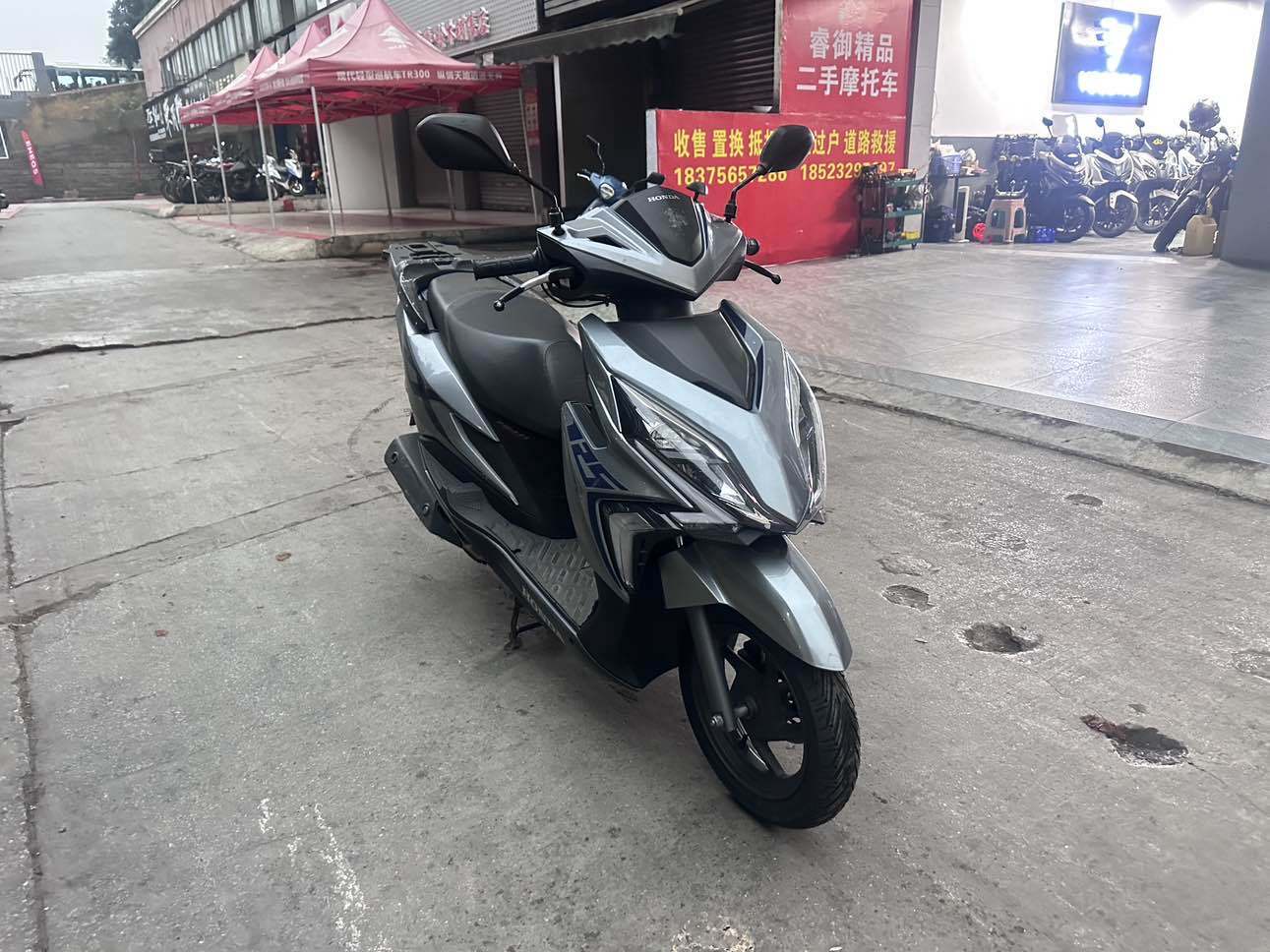 新大洲本田 裂行 RX125Fi