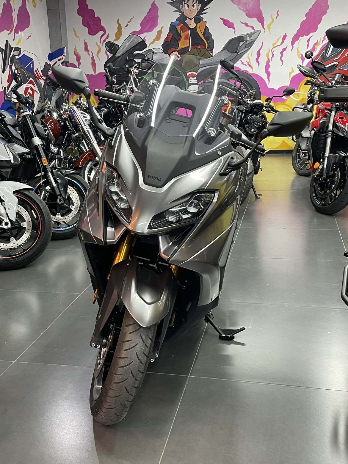 雅马哈 TMAX