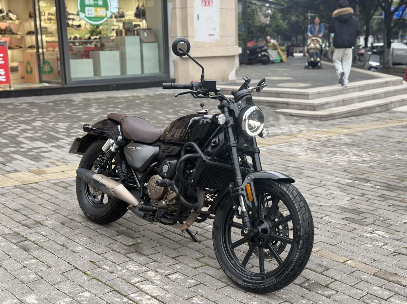 QJMOTOR 闪250