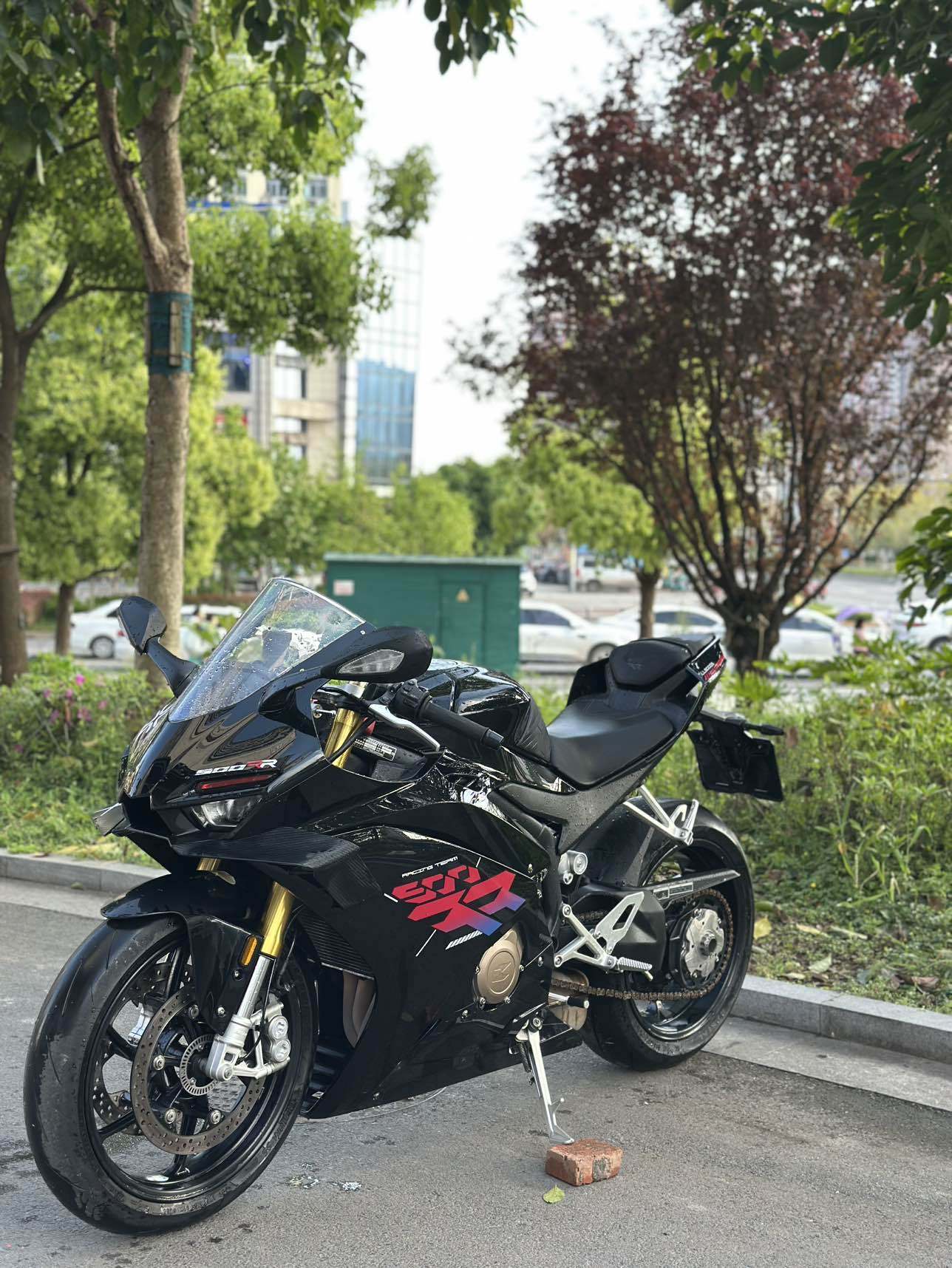 张雪机车 500RR