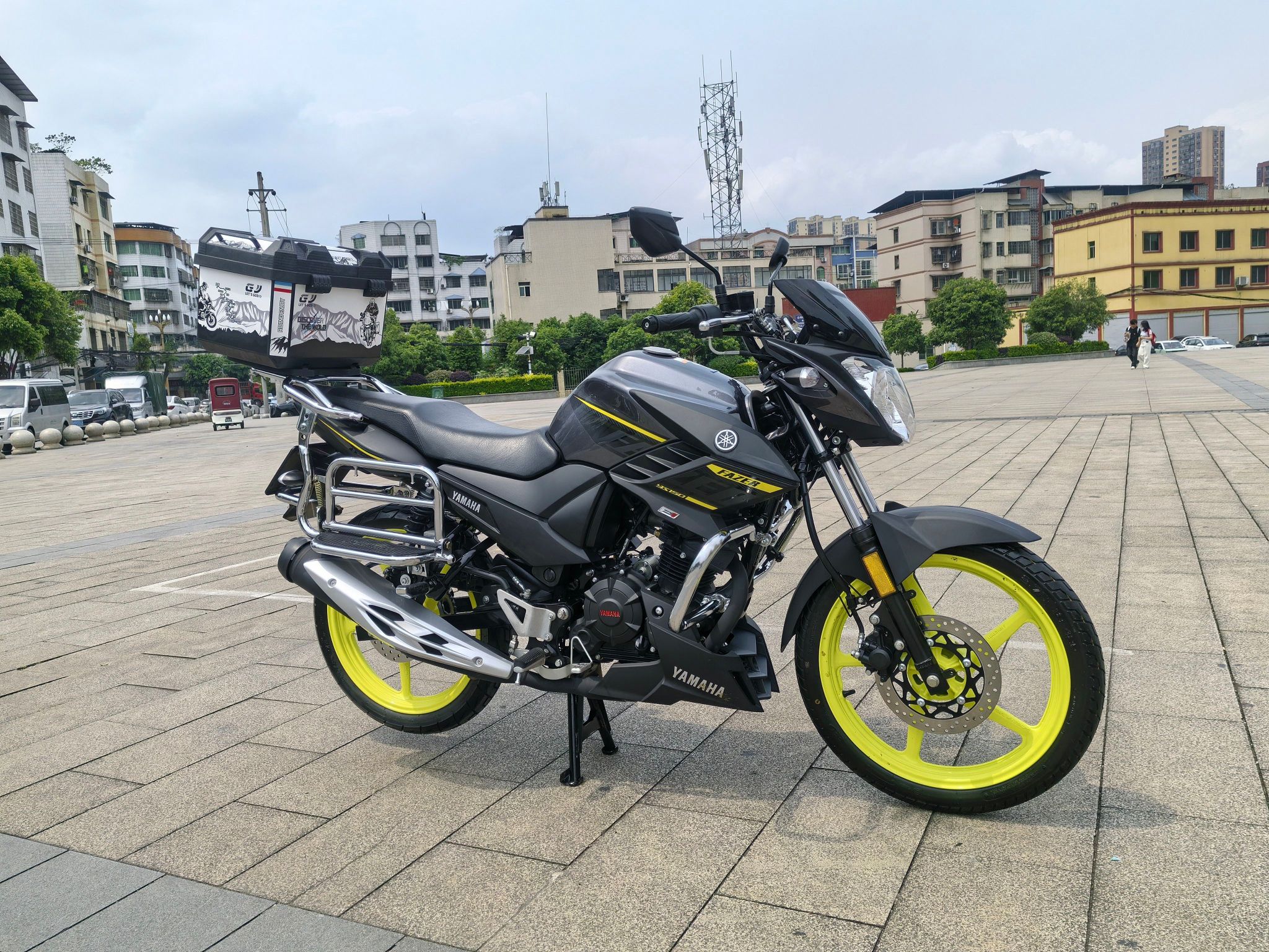 建设雅马哈 飞致YS150