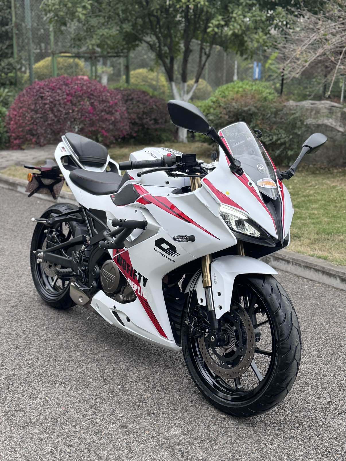 QJMOTOR 赛250