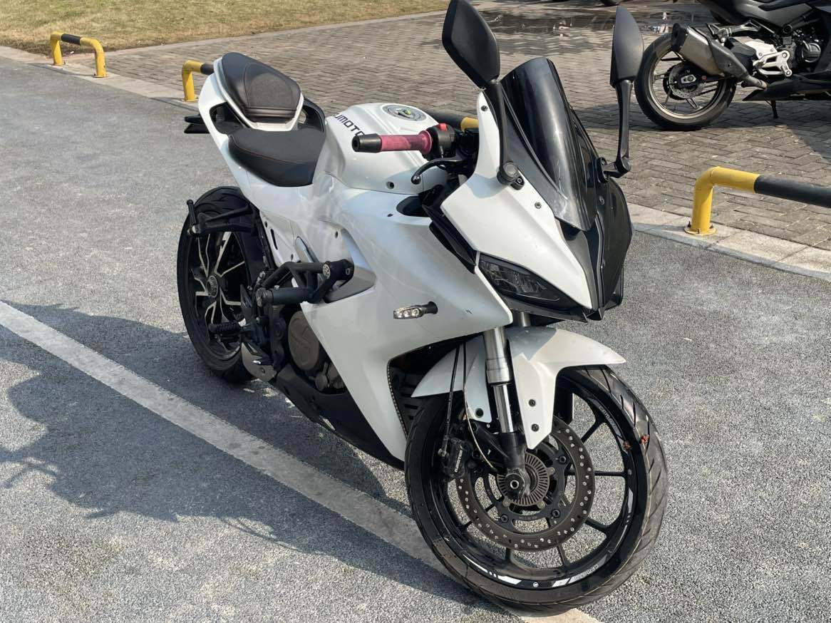 QJMOTOR 赛250