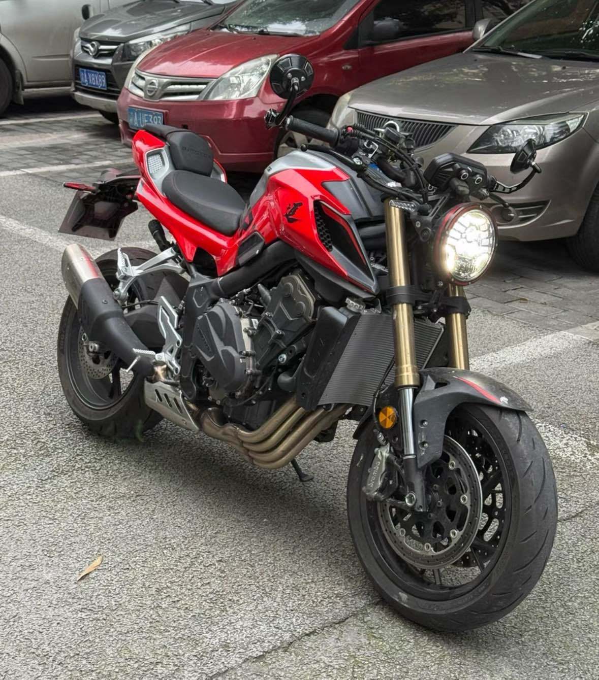 QJMOTOR 追600