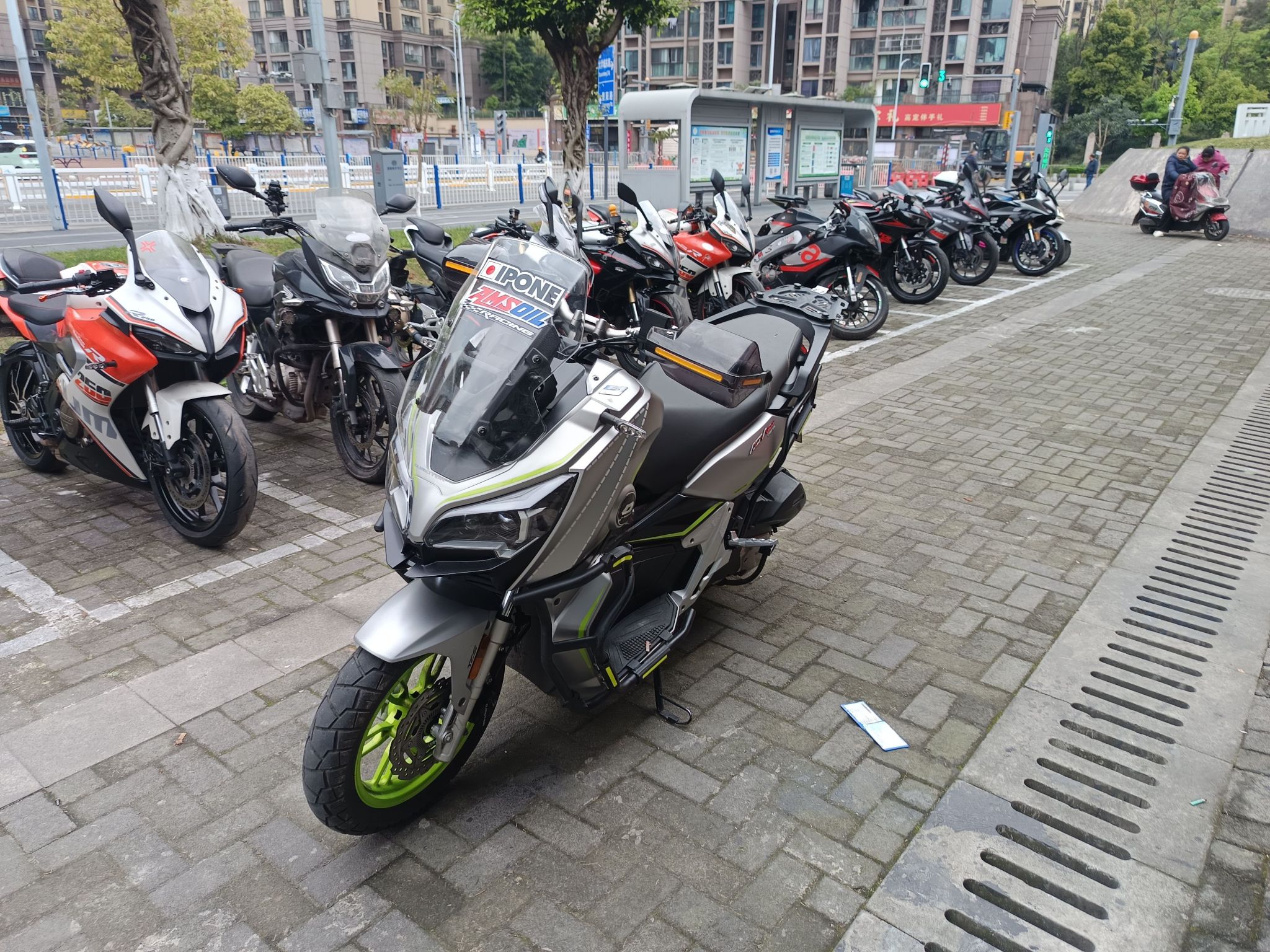 QJMOTOR 鸿150 ADV