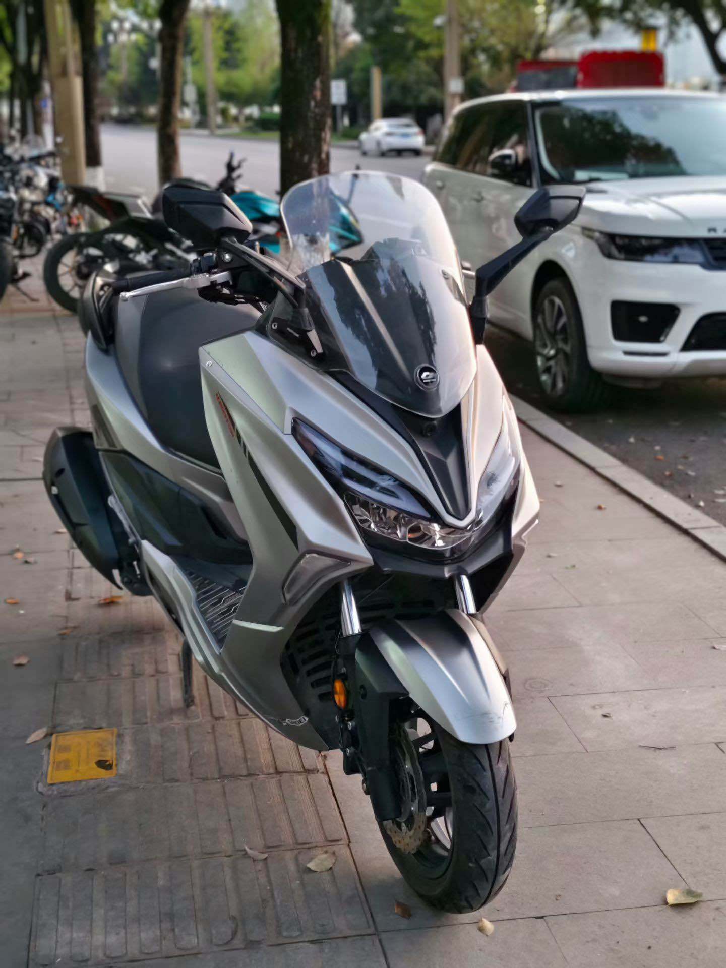 QJMOTOR 鸿250