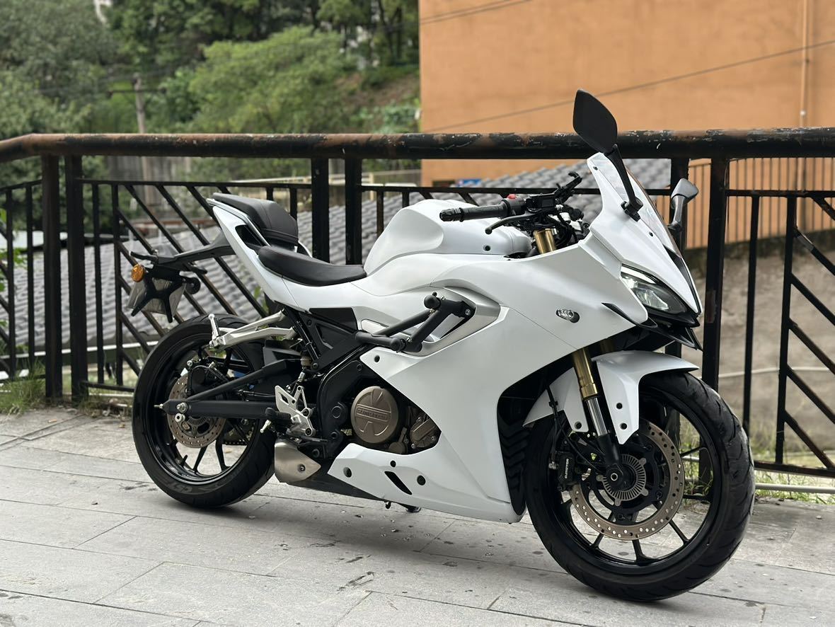 QJMOTOR 赛250