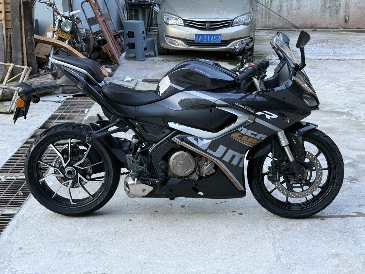 QJMOTOR 赛250