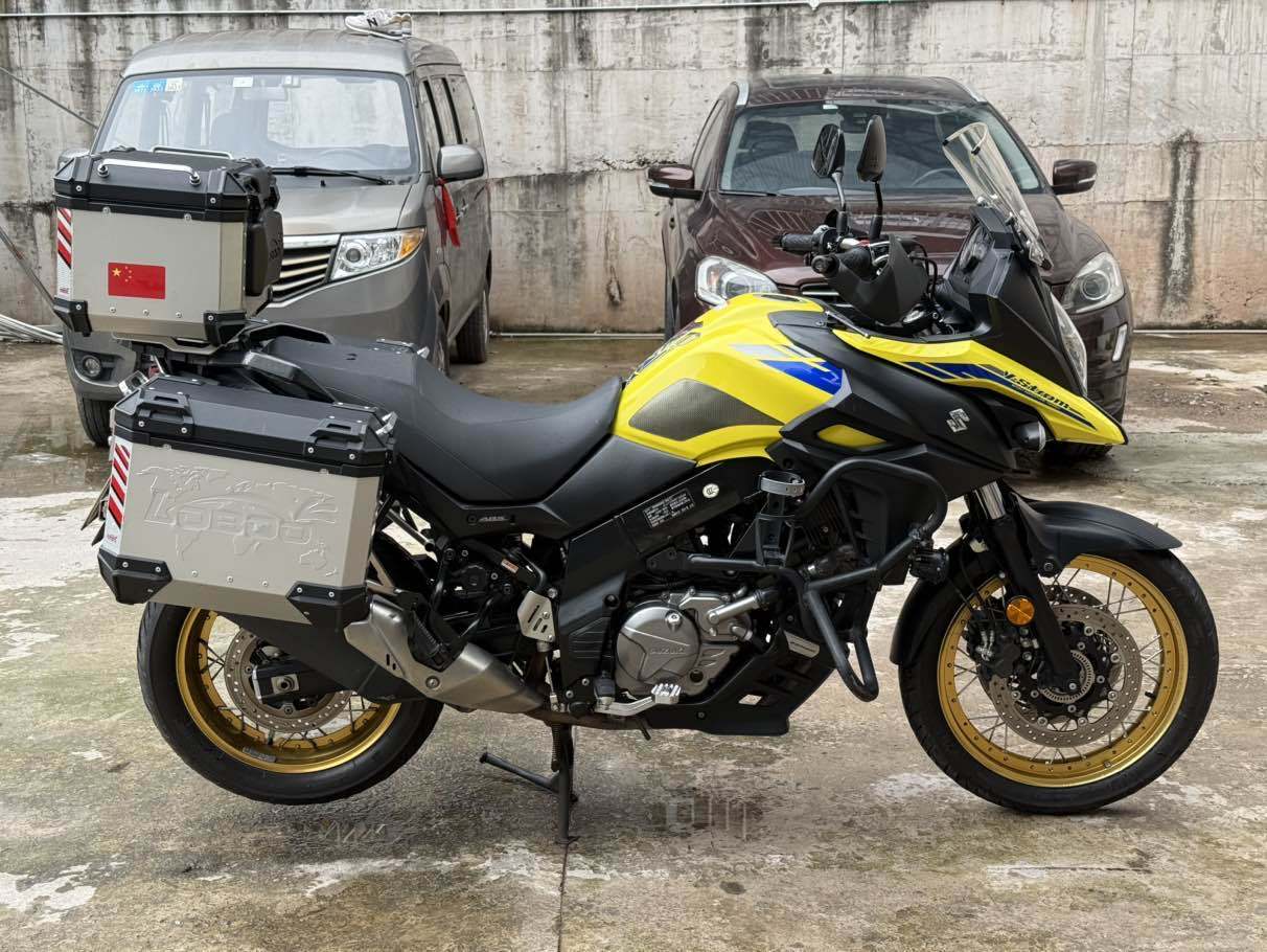 铃木 V-Strom 650