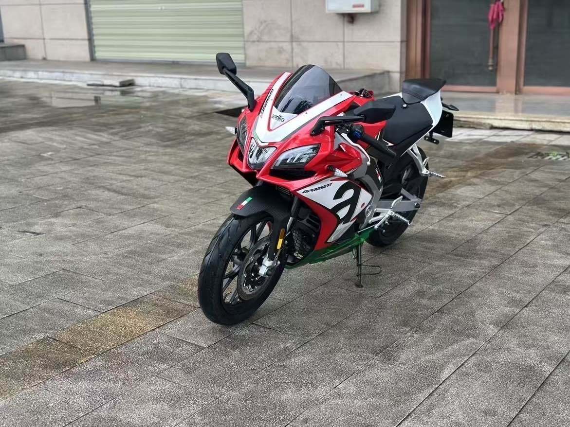 宗申阿普利亚 GPR250R