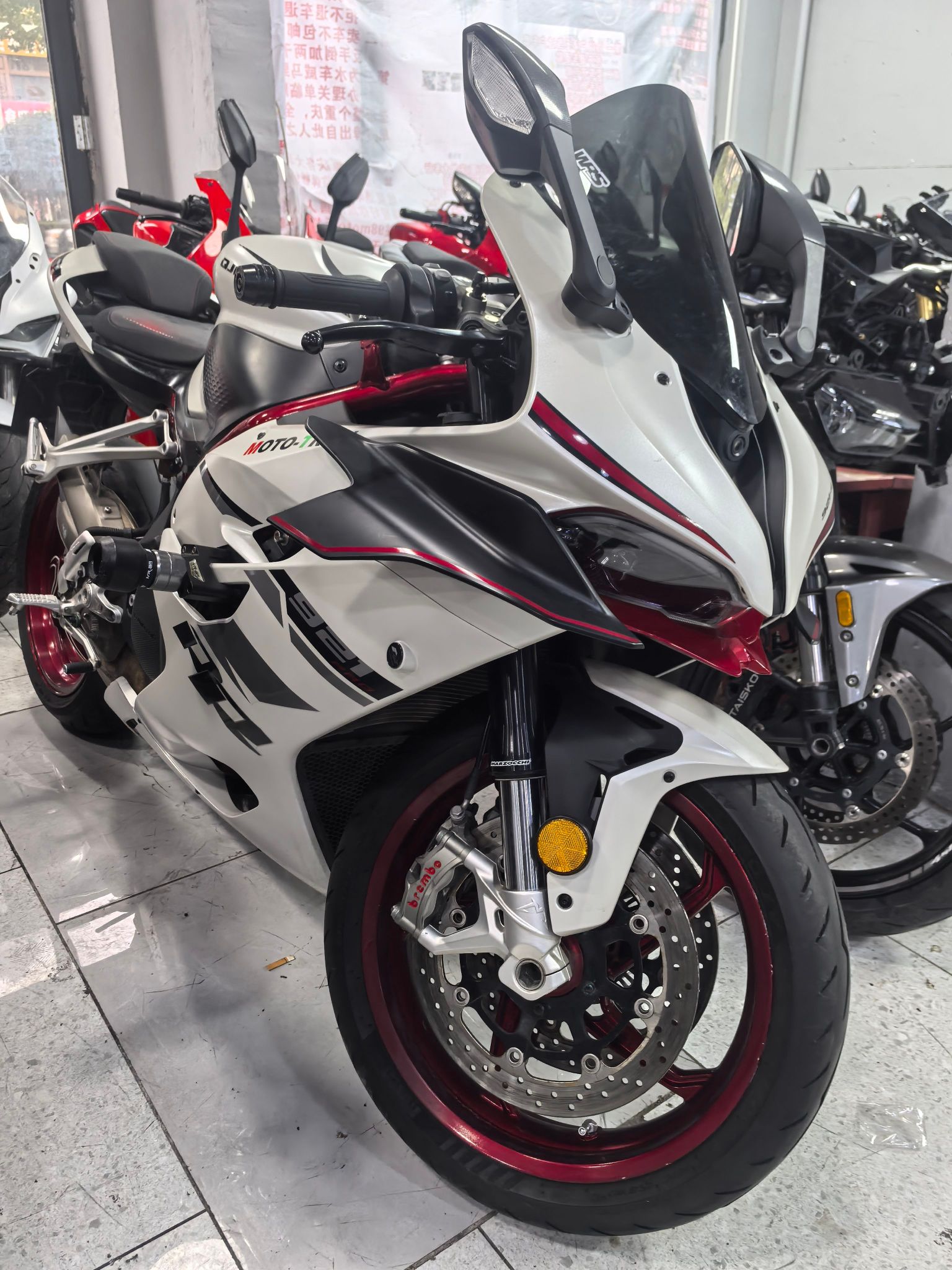 QJMOTOR QJ900GS-8D