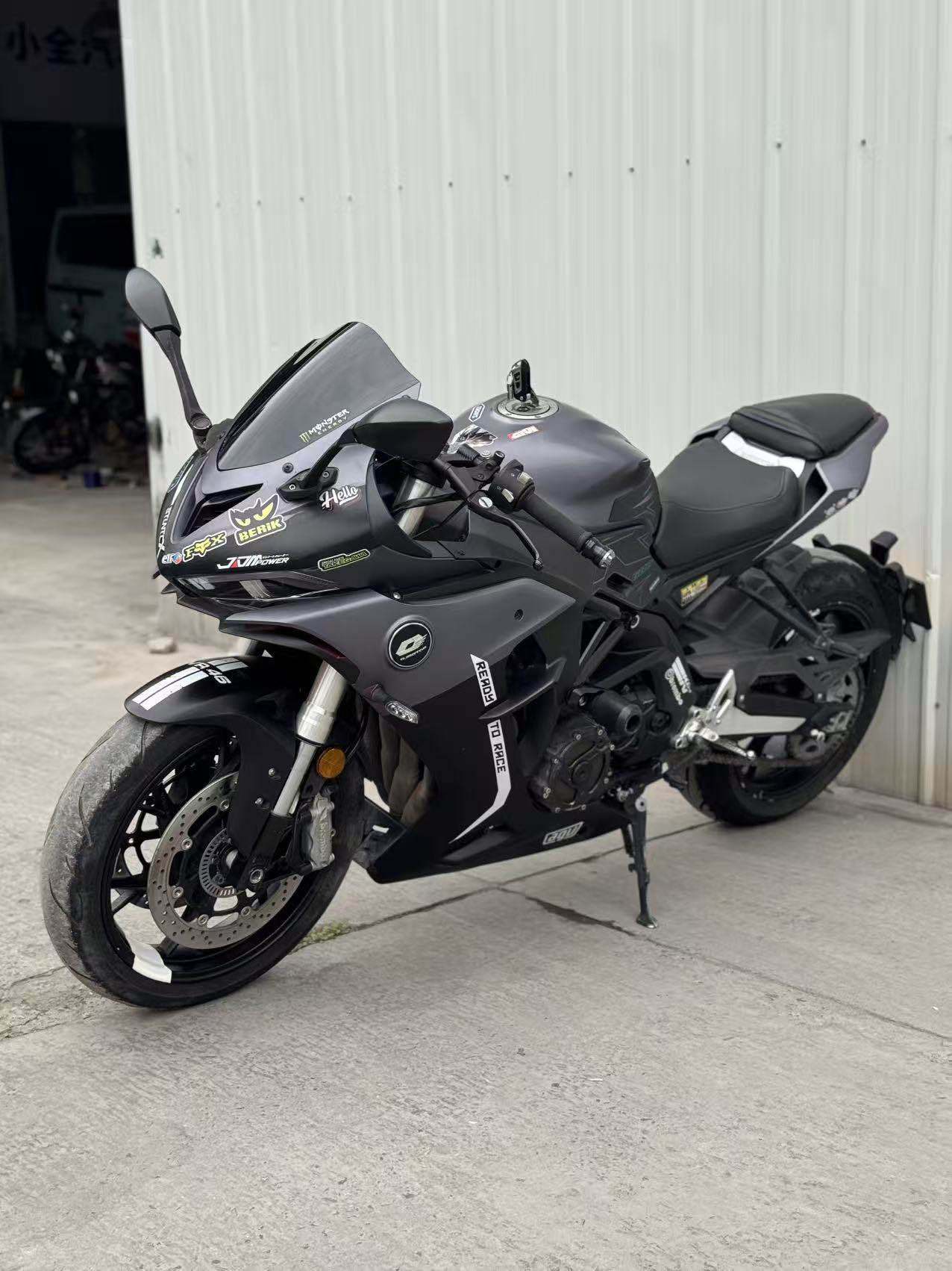 QJMOTOR 赛600