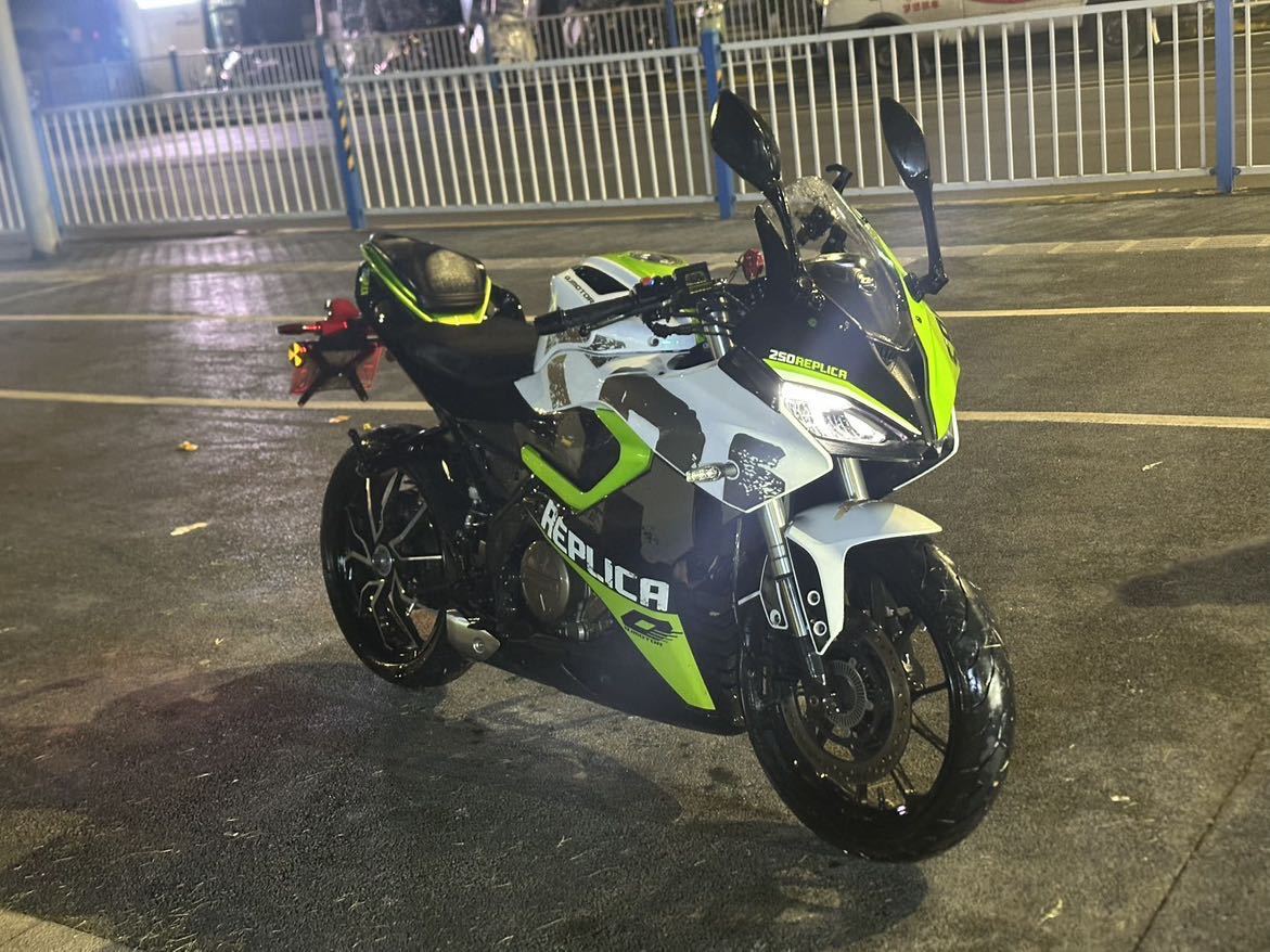 QJMOTOR 赛250