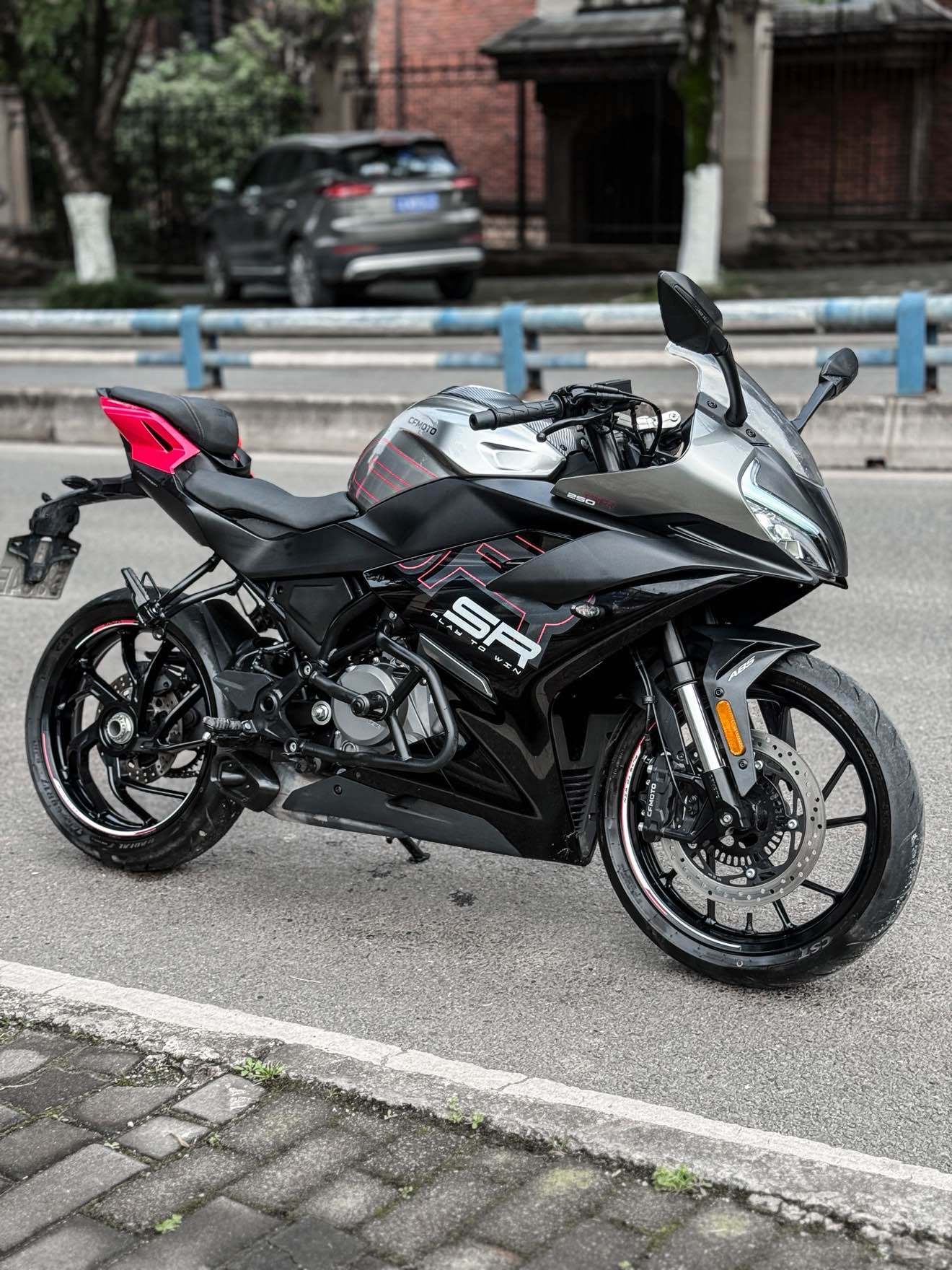 春风 250SR