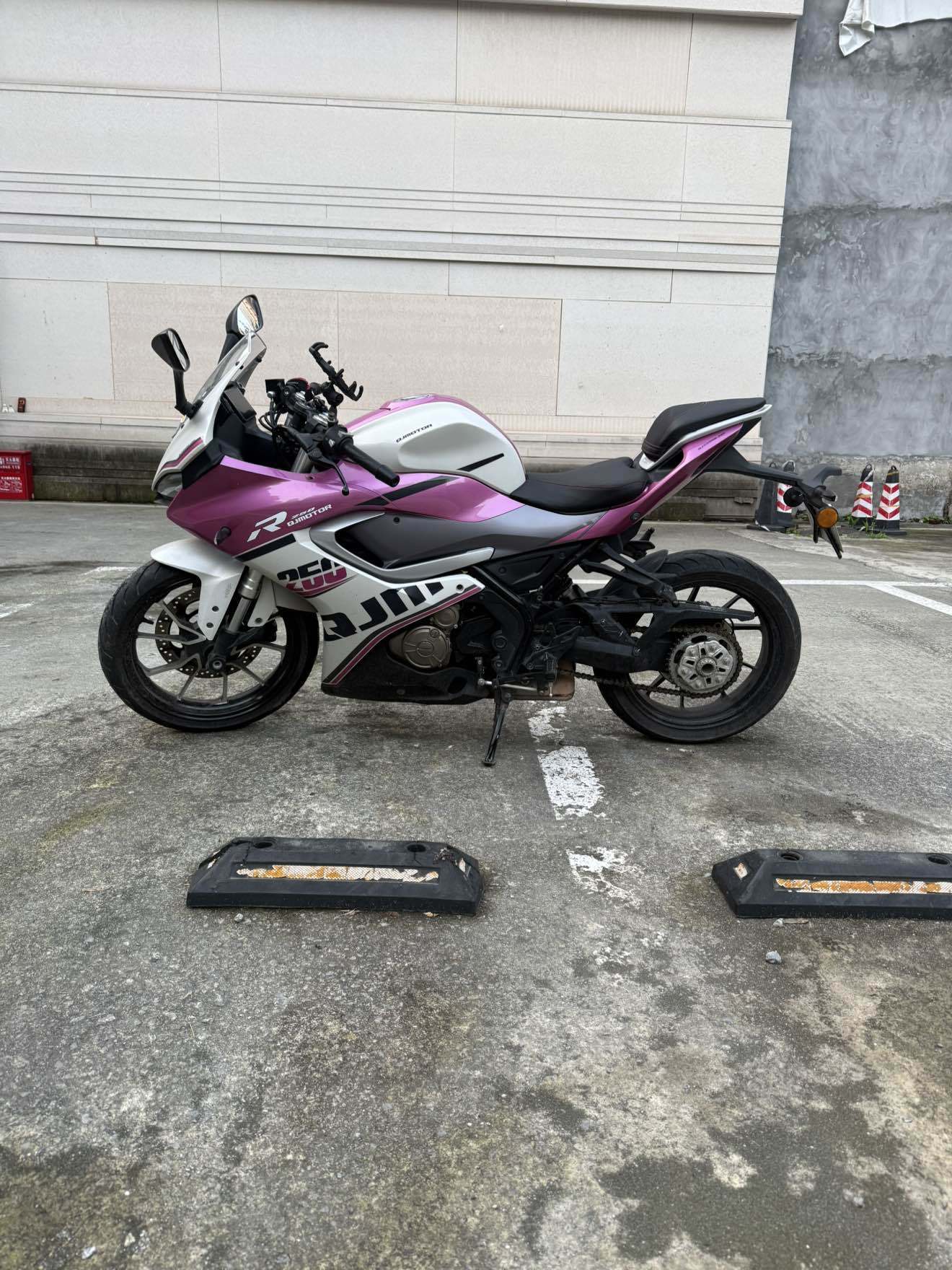 QJMOTOR 赛250