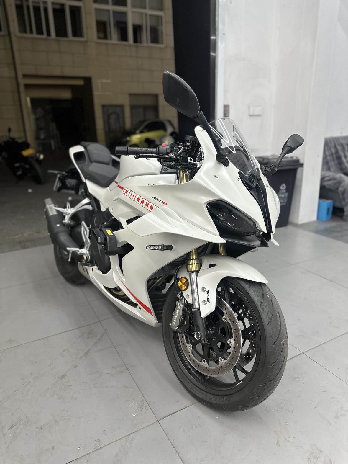 QJMOTOR 赛600