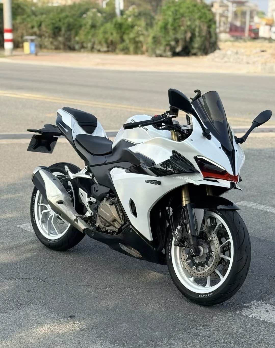 QJMOTOR 赛450