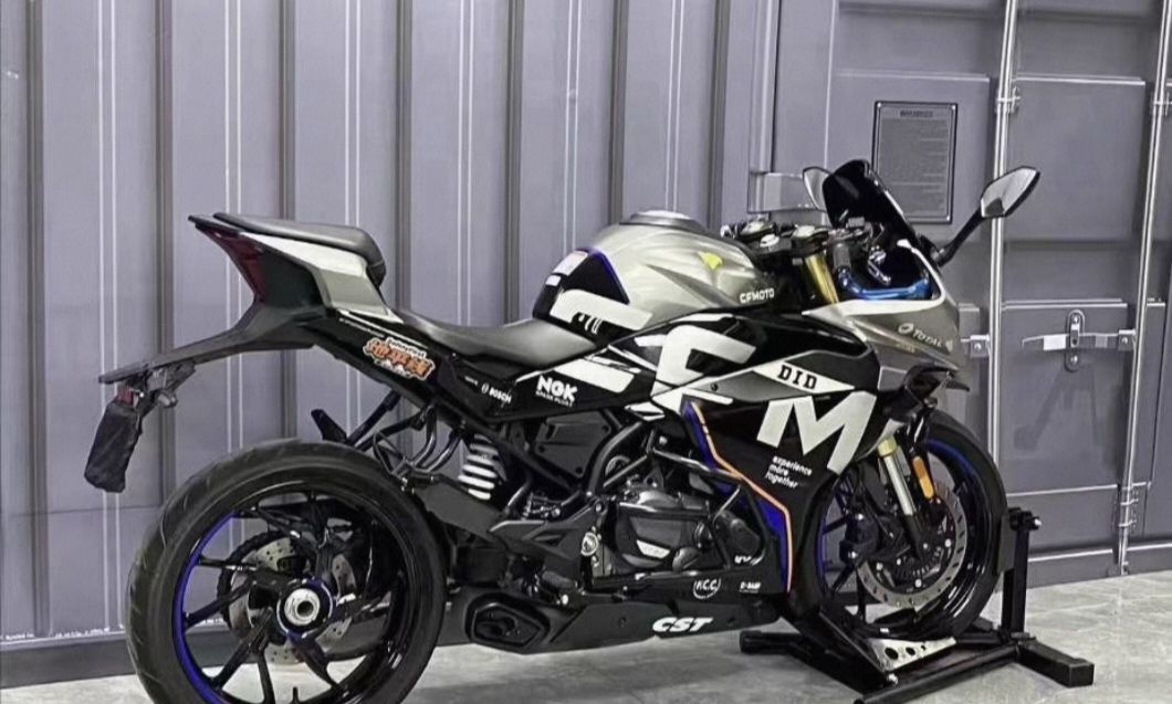 春风 250SR